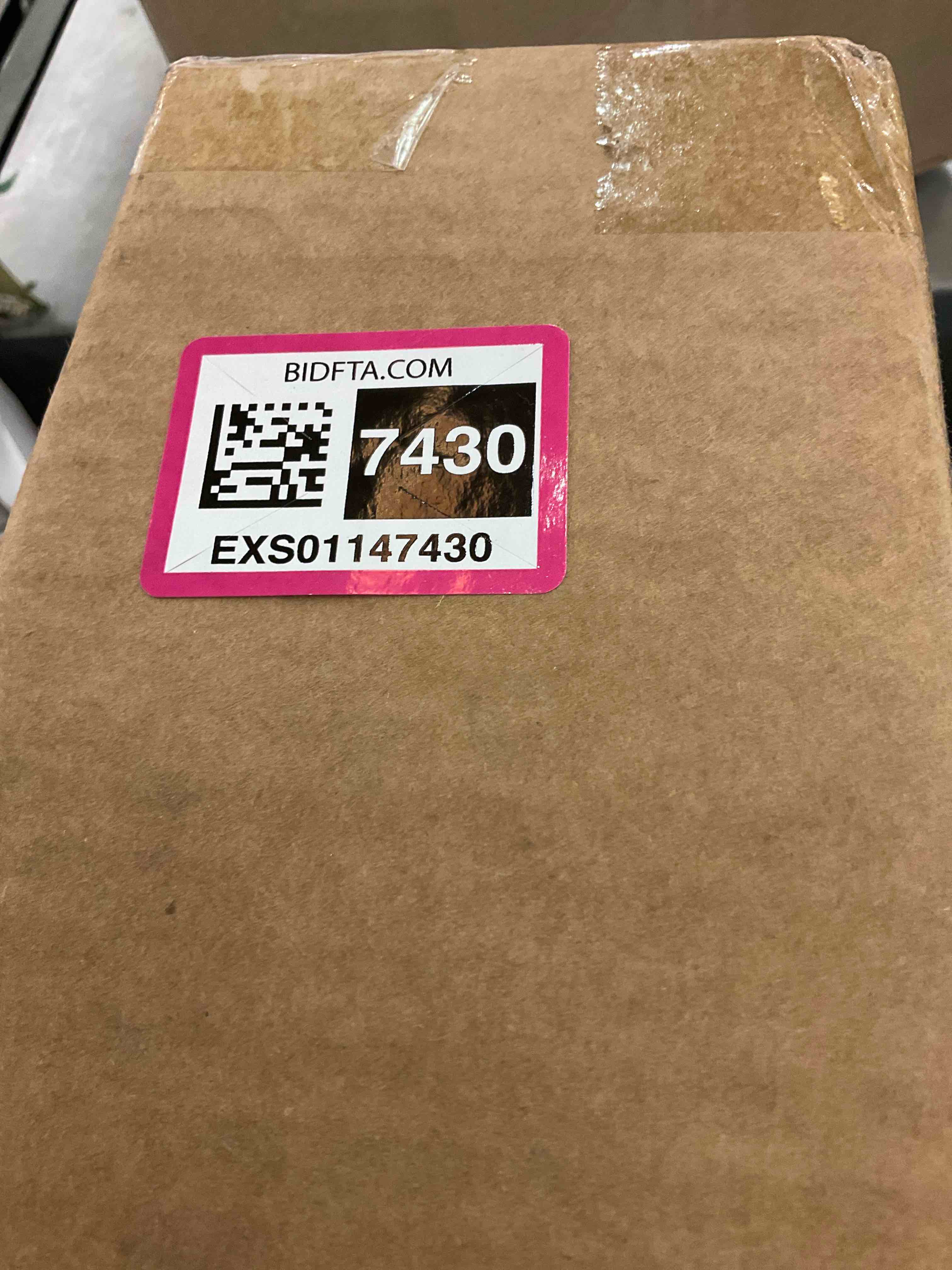https://s3.amazonaws.com/lotting-images-prod/bidfta/EXS01147430_1708543798622.jpeg