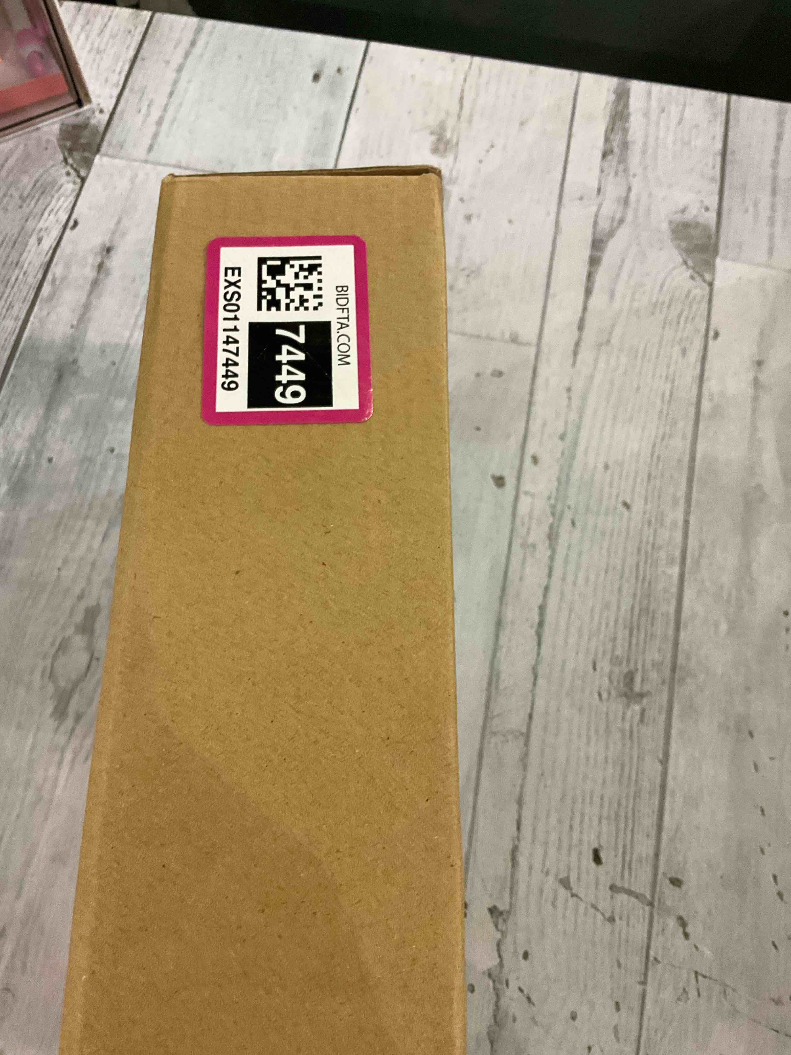 https://s3.amazonaws.com/lotting-images-prod/bidfta/EXS01147449_1708604001749.jpeg