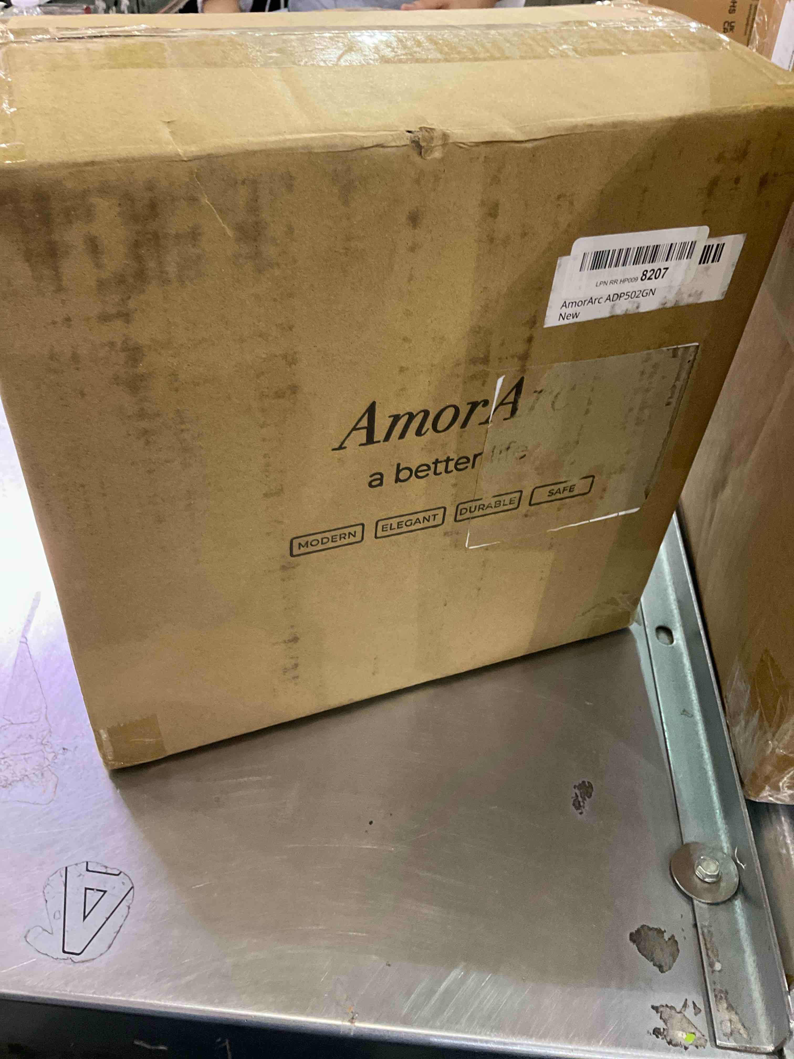 https://s3.amazonaws.com/lotting-images-prod/bidfta/EXS01147527_1708004744237.jpeg