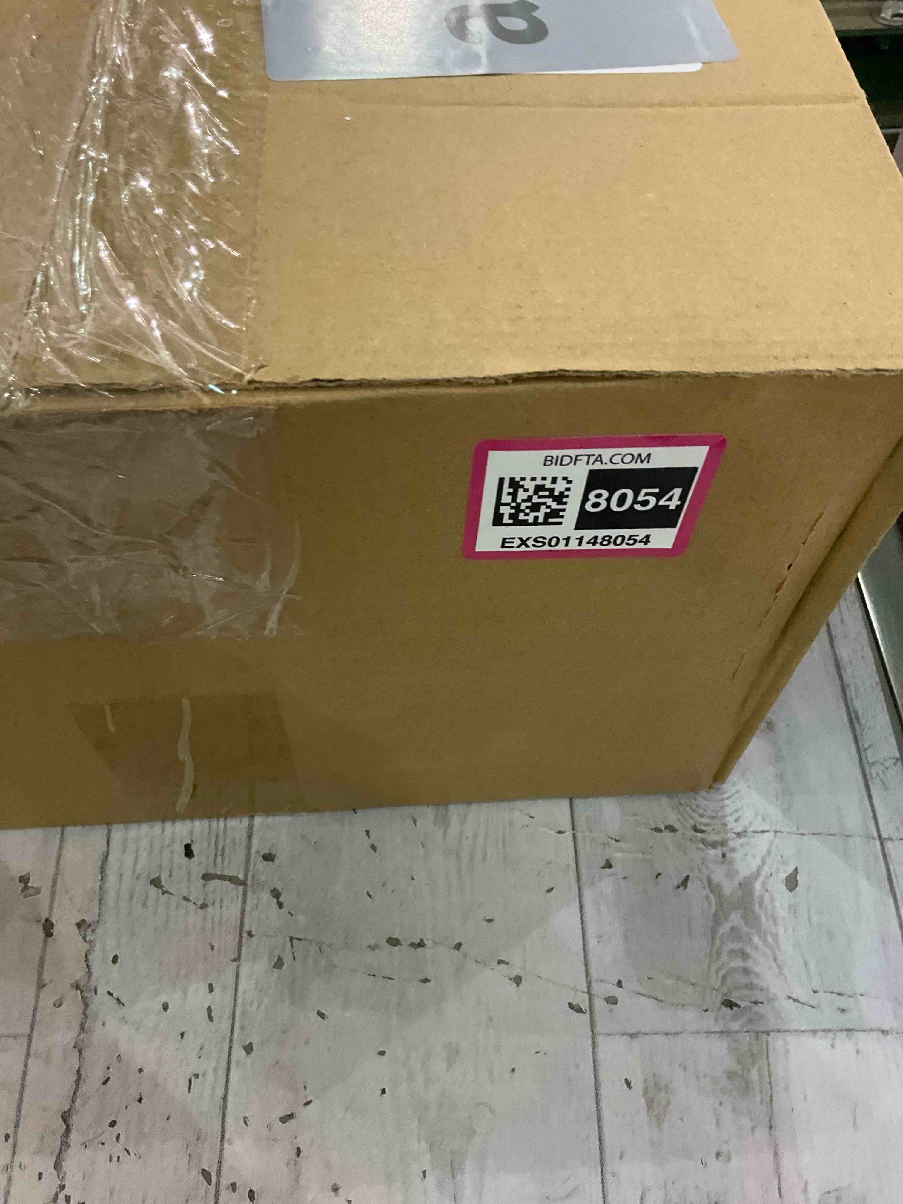 https://s3.amazonaws.com/lotting-images-prod/bidfta/EXS01148054_1708630130431.jpeg