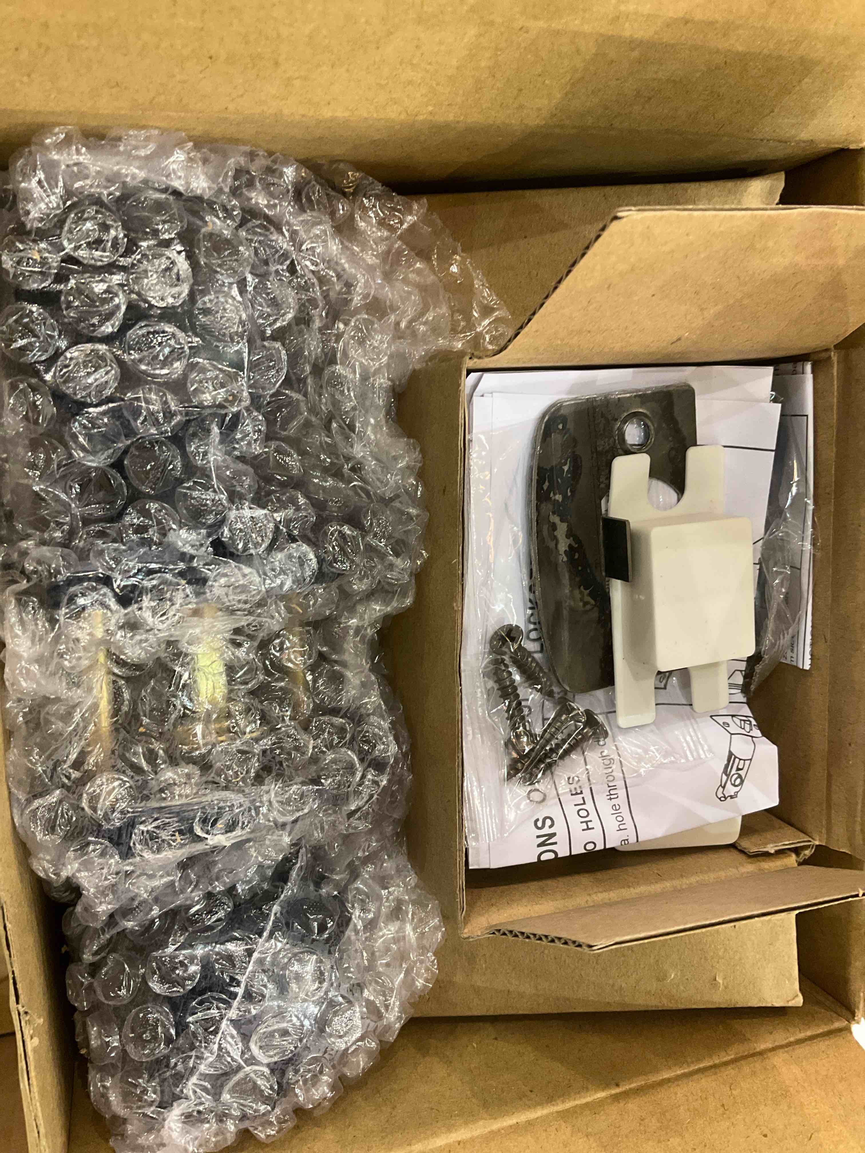 https://s3.amazonaws.com/lotting-images-prod/bidfta/EXS01148854_1708529118554.jpeg