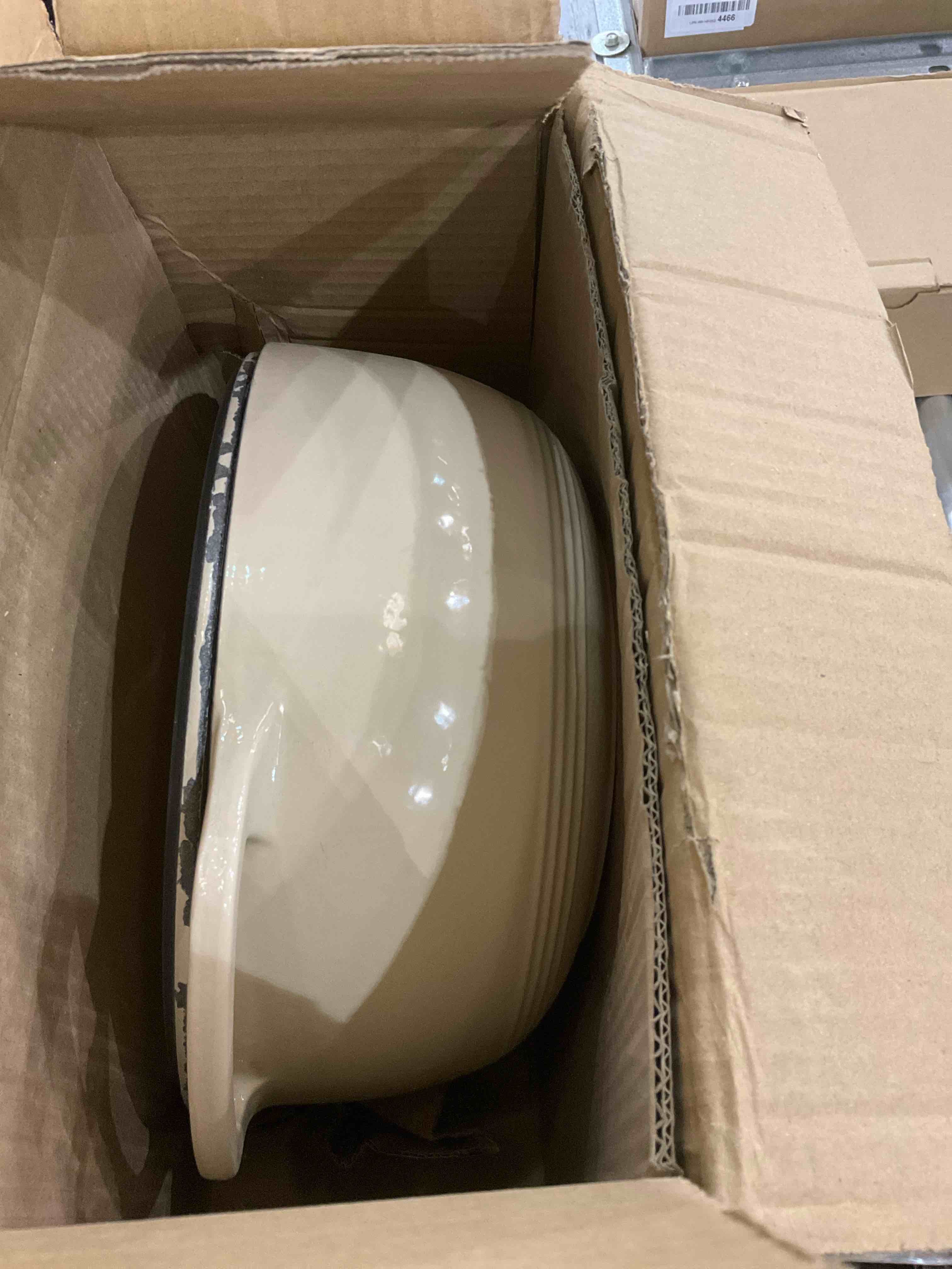 Lodge EC6D07 Enameled Dutch Oven, 6 Quart, Sandalwood