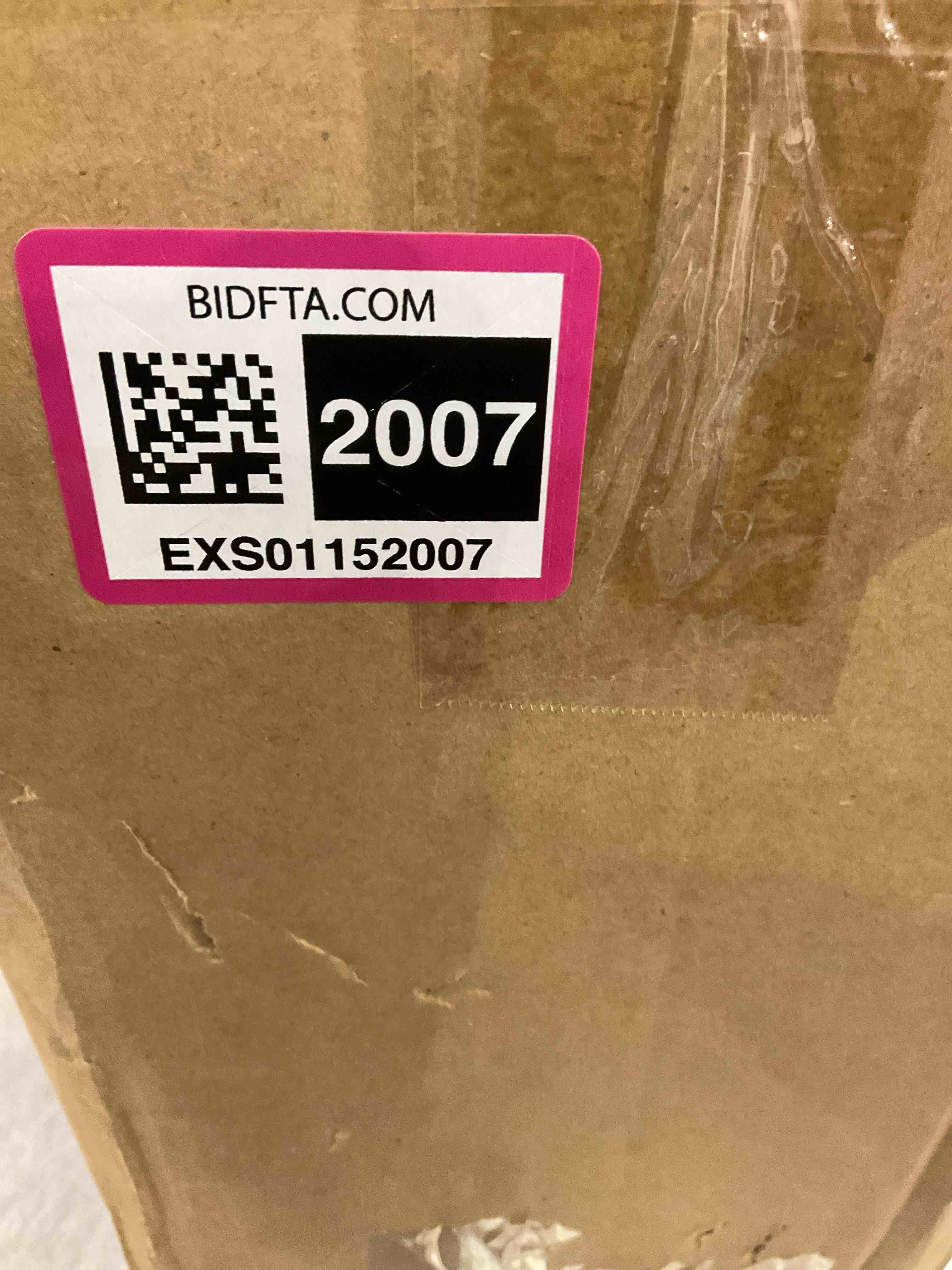 https://s3.amazonaws.com/lotting-images-prod/bidfta/EXS01152007_1705953492245.jpeg