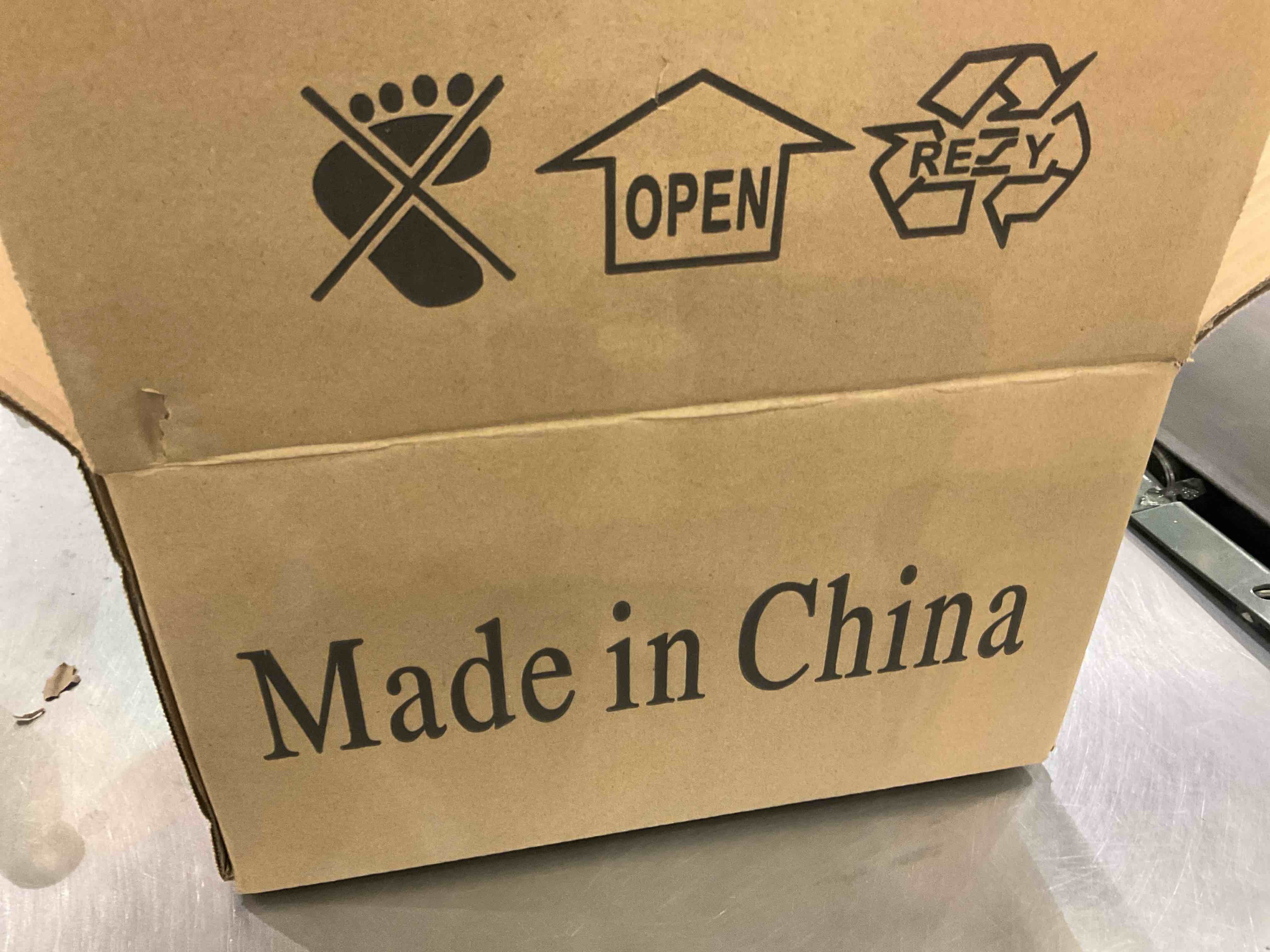 https://s3.amazonaws.com/lotting-images-prod/bidfta/EXS01152017_1705955583534.jpeg