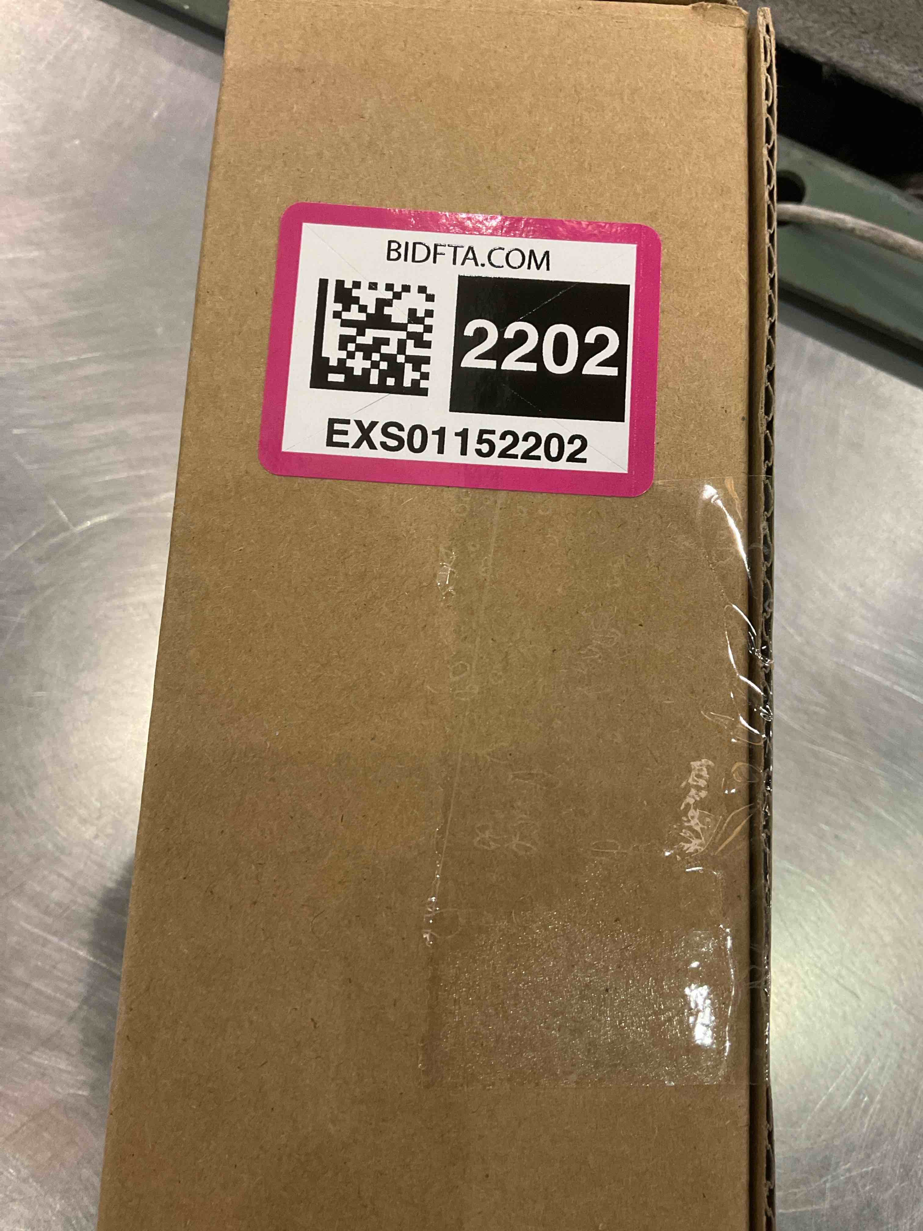 https://s3.amazonaws.com/lotting-images-prod/bidfta/EXS01152202_1706038852794.jpeg