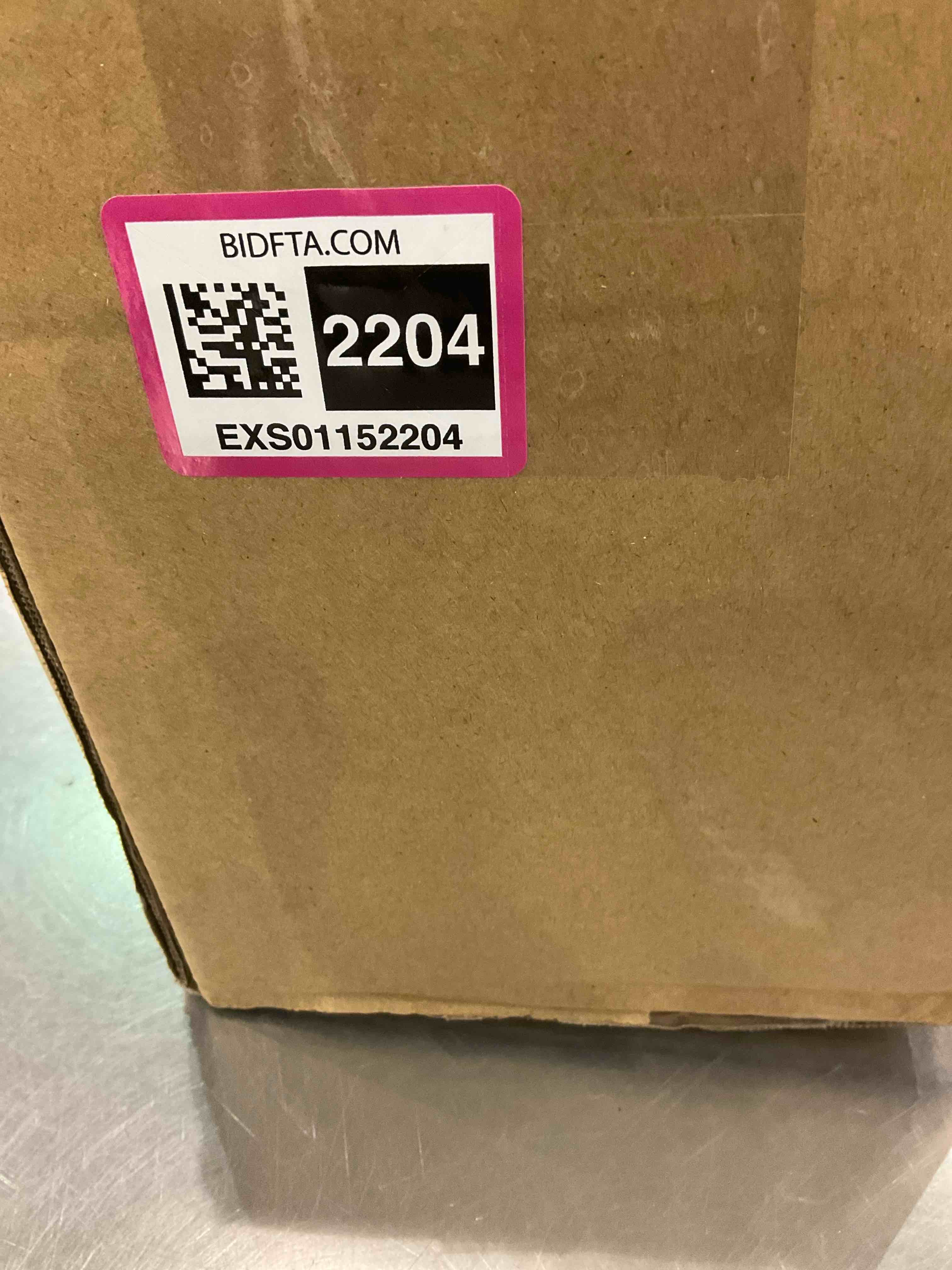 https://s3.amazonaws.com/lotting-images-prod/bidfta/EXS01152204_1706039108506.jpeg