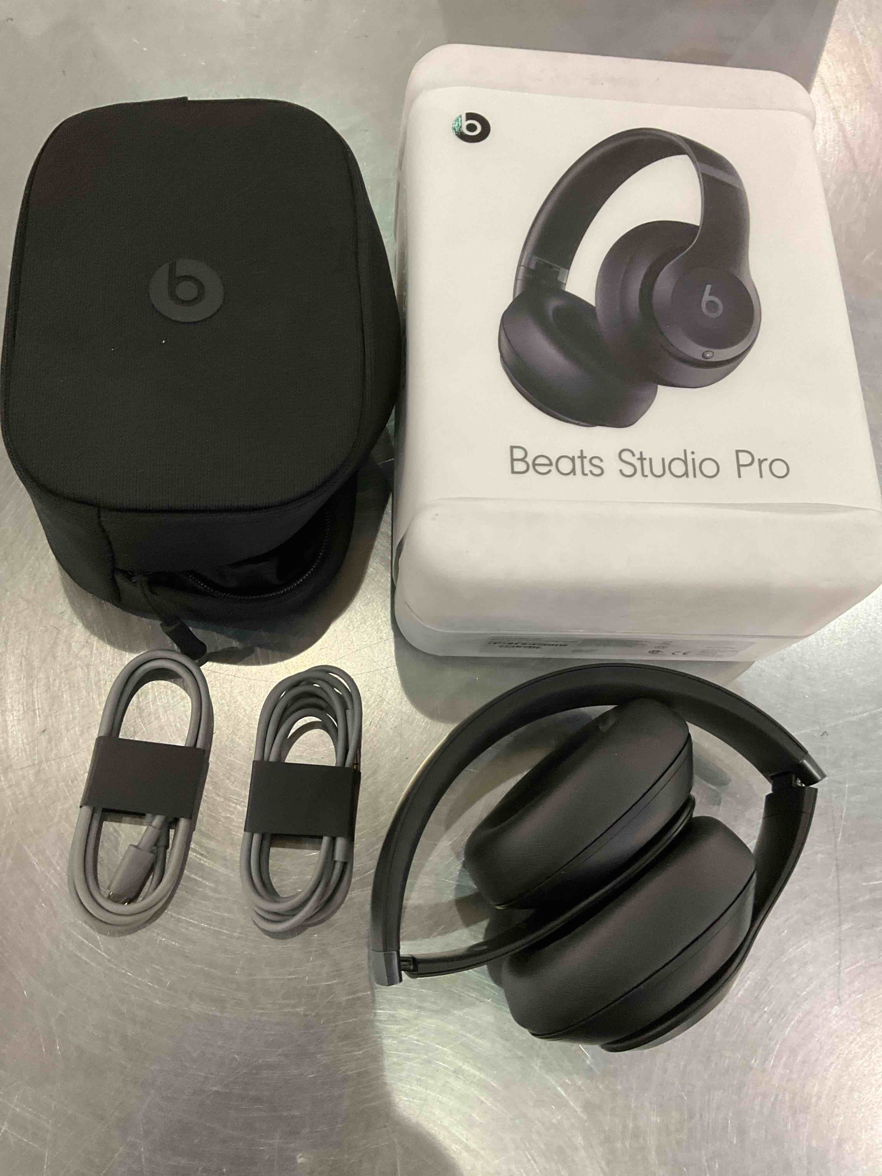 https://s3.amazonaws.com/lotting-images-prod/bidfta/EXS01152347_1706128017991.jpeg