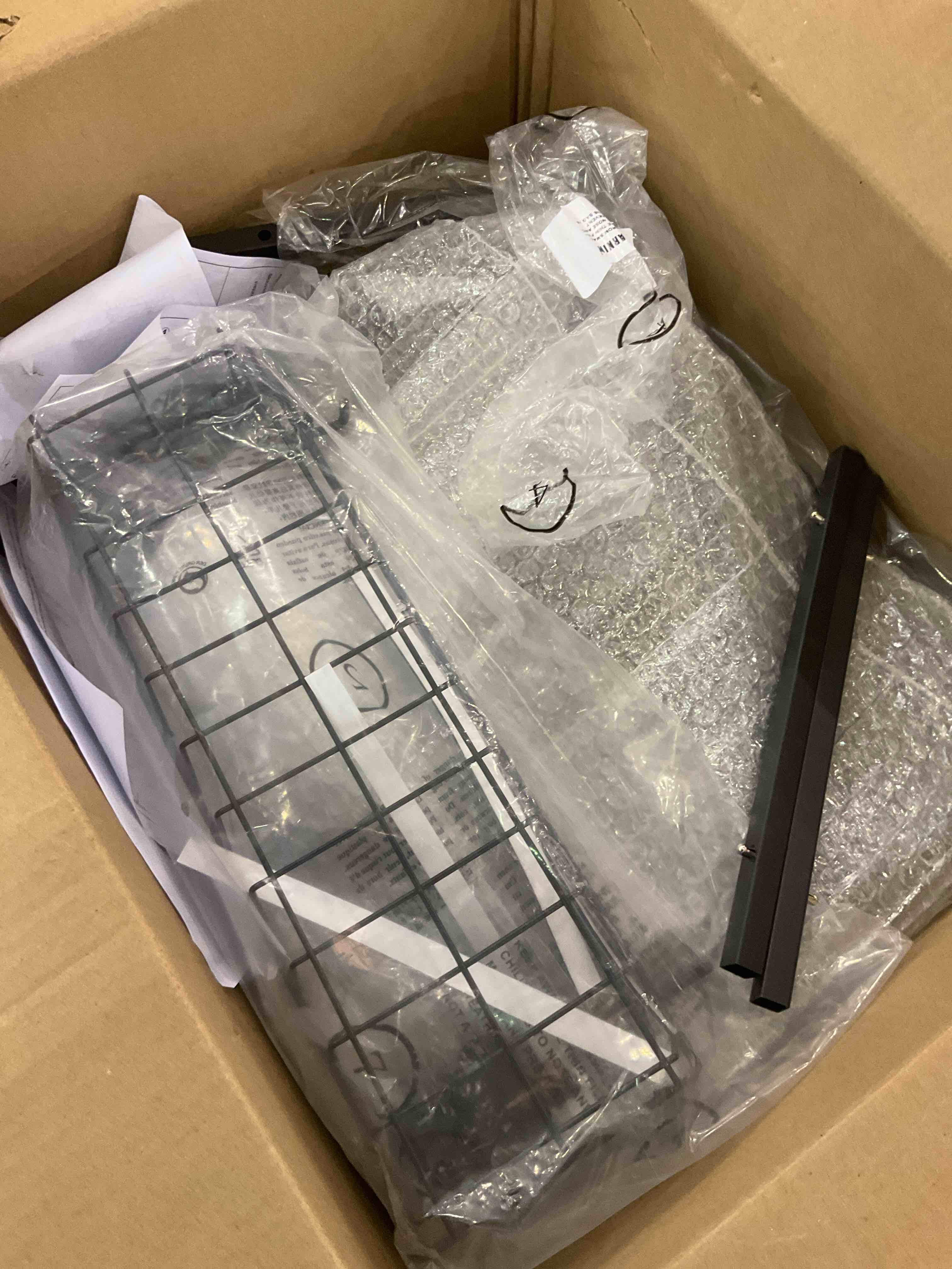 https://s3.amazonaws.com/lotting-images-prod/bidfta/EXS01154166_1705692145958.jpeg