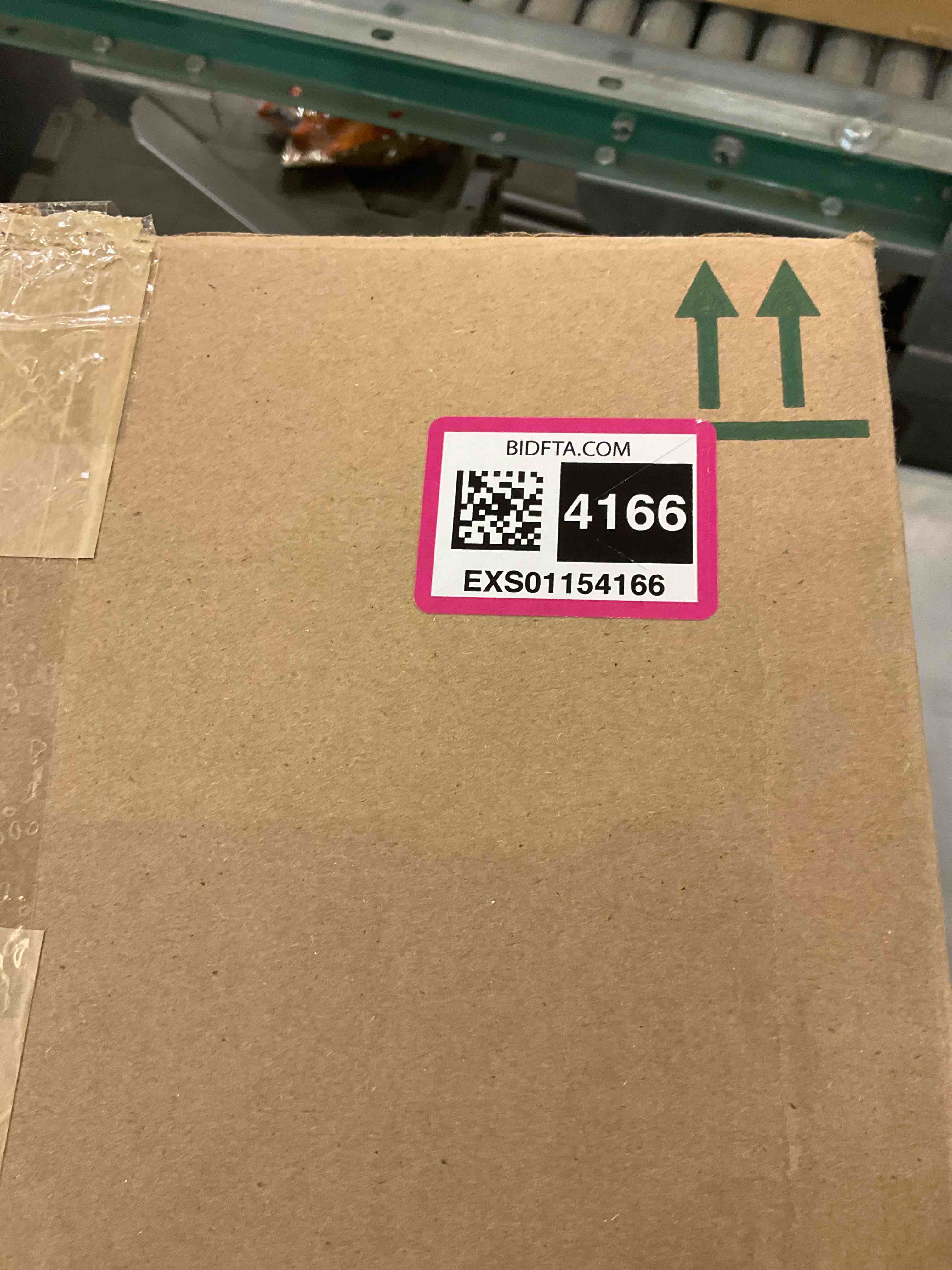 https://s3.amazonaws.com/lotting-images-prod/bidfta/EXS01154166_1705692162896.jpeg