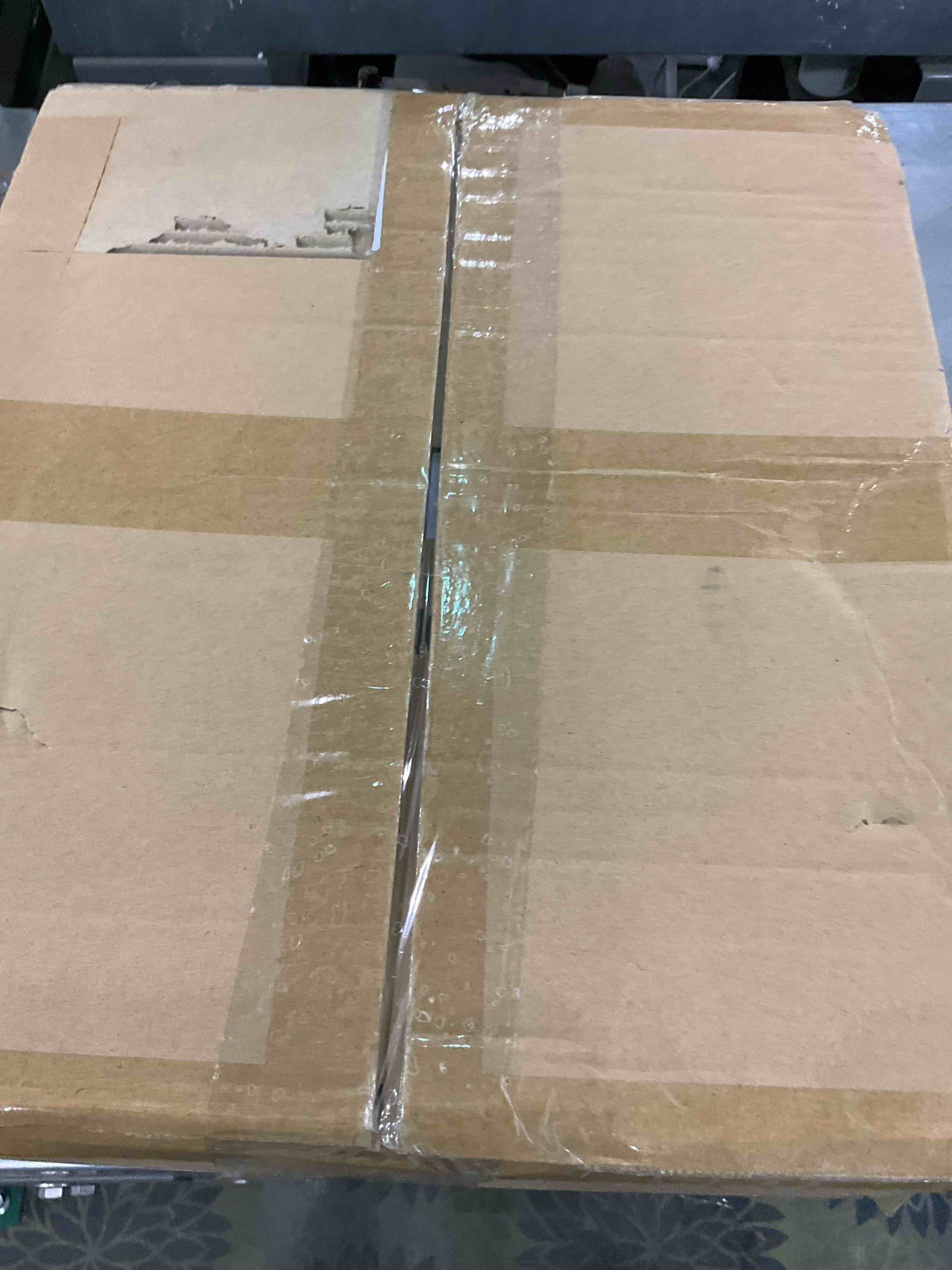 https://s3.amazonaws.com/lotting-images-prod/bidfta/EXS01154270_1706013530956.jpeg