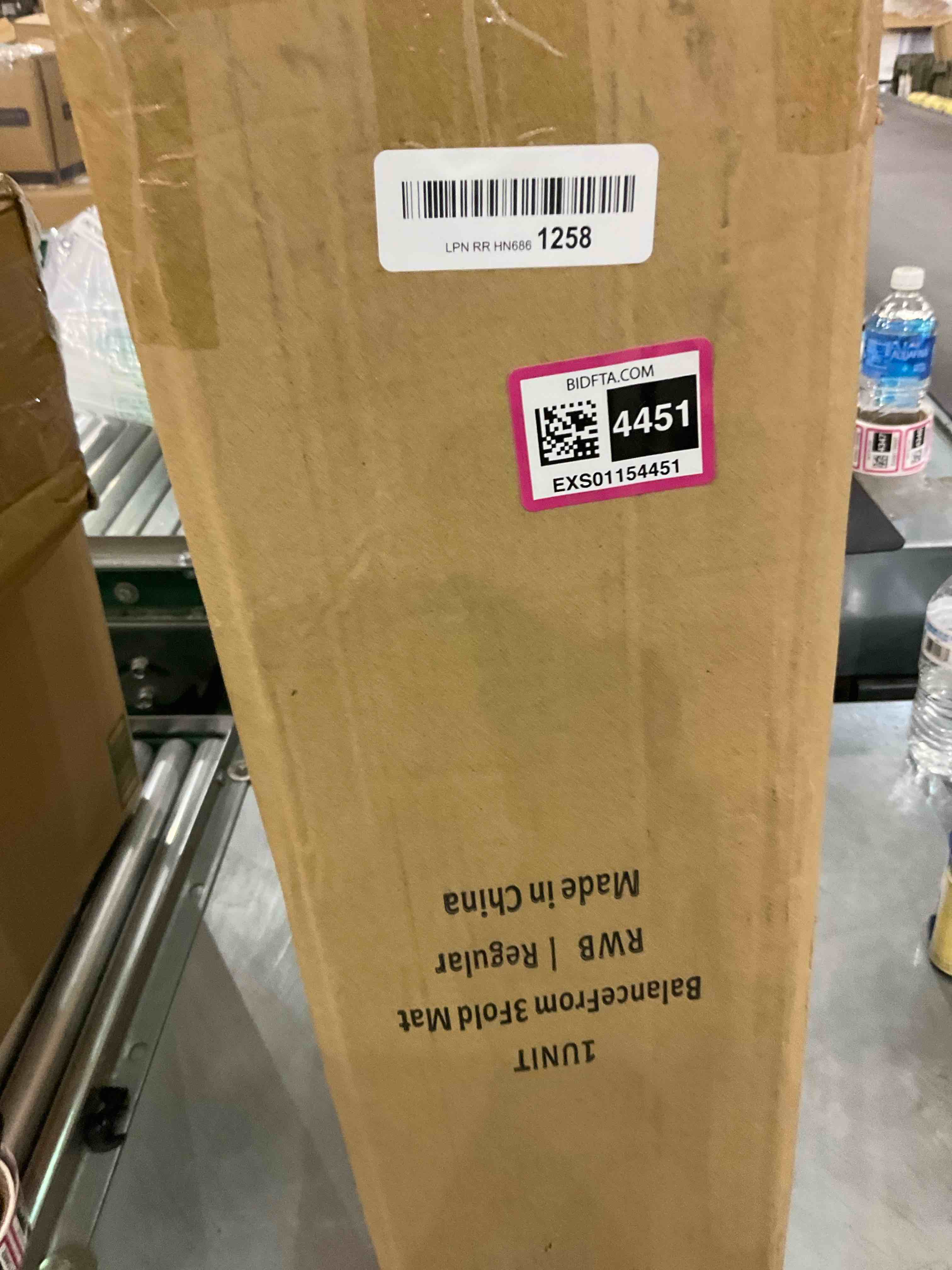 https://s3.amazonaws.com/lotting-images-prod/bidfta/EXS01154451_1706104313468.jpeg