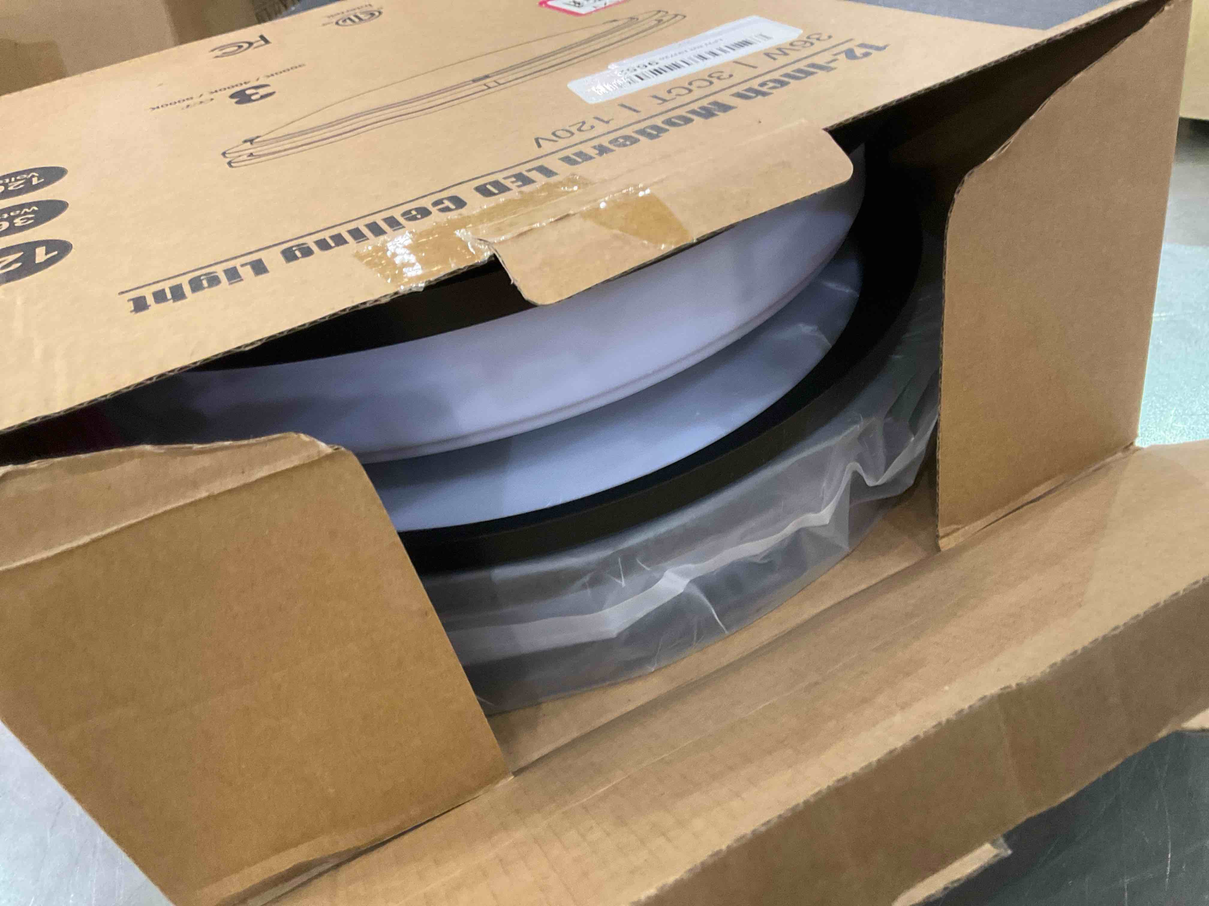 https://s3.amazonaws.com/lotting-images-prod/bidfta/EXS01155259_1705088489379.jpeg