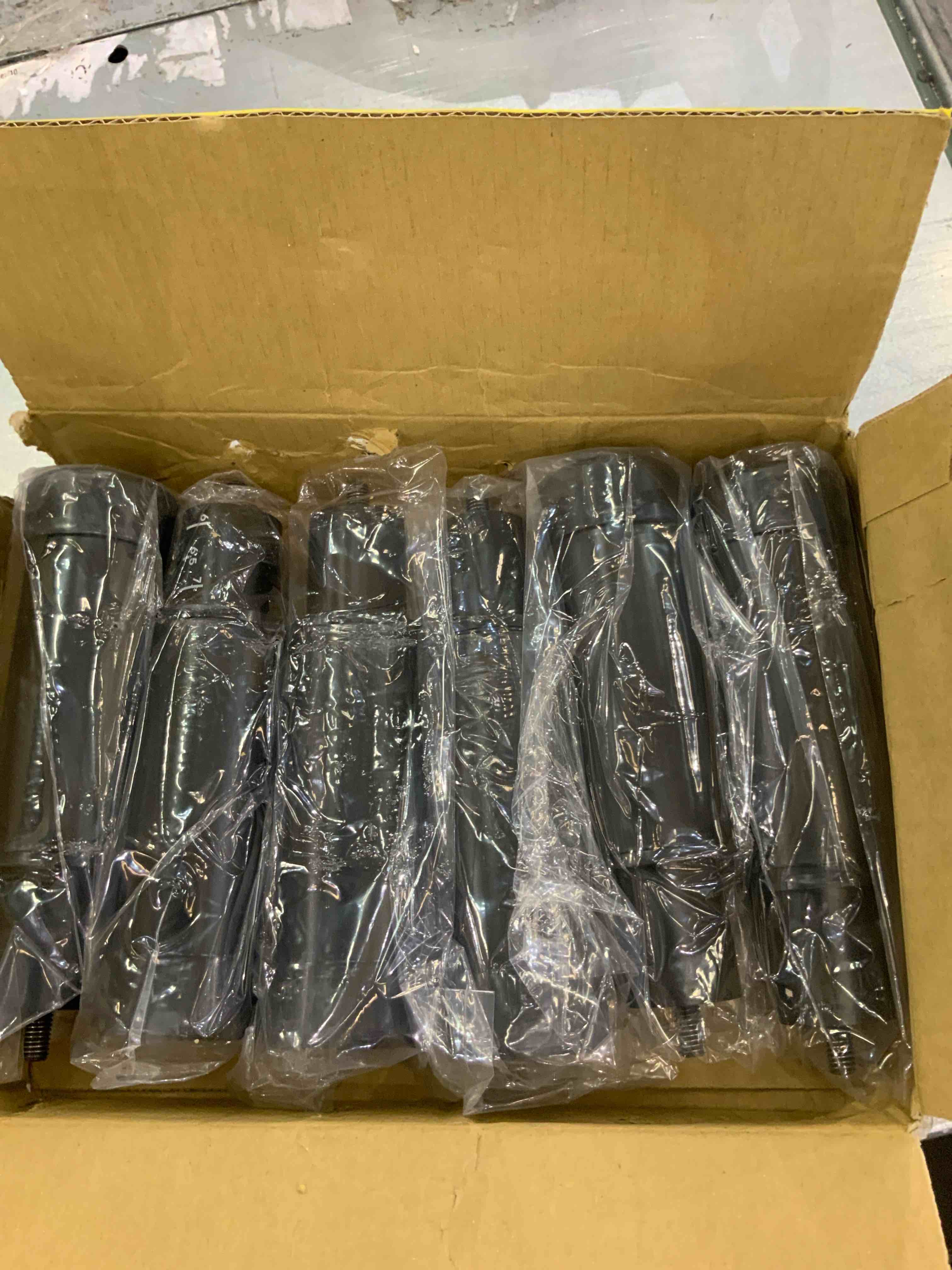 https://s3.amazonaws.com/lotting-images-prod/bidfta/EXS01155728_1705941707740.jpeg