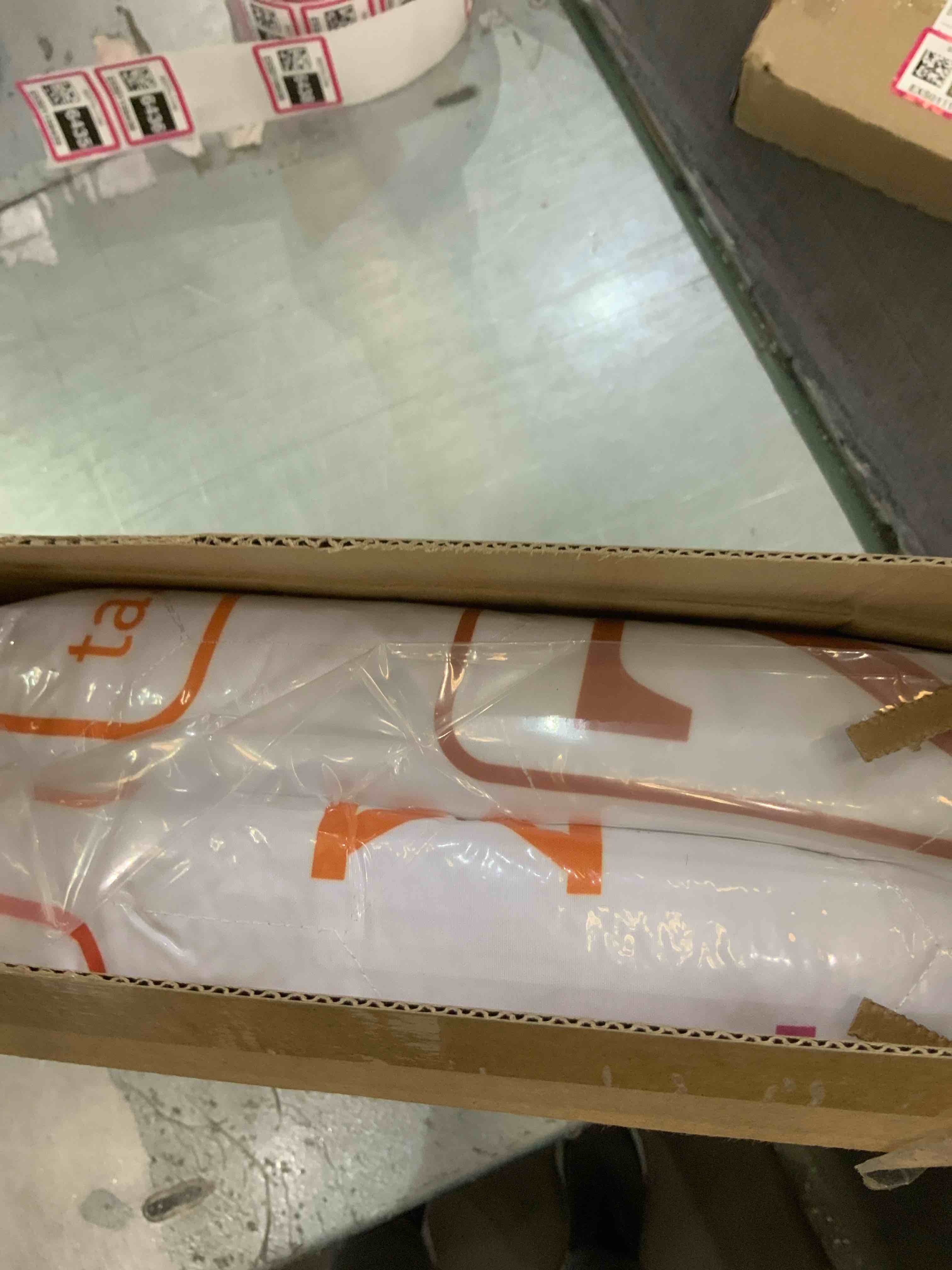 https://s3.amazonaws.com/lotting-images-prod/bidfta/EXS01155803_1705954751243.jpeg