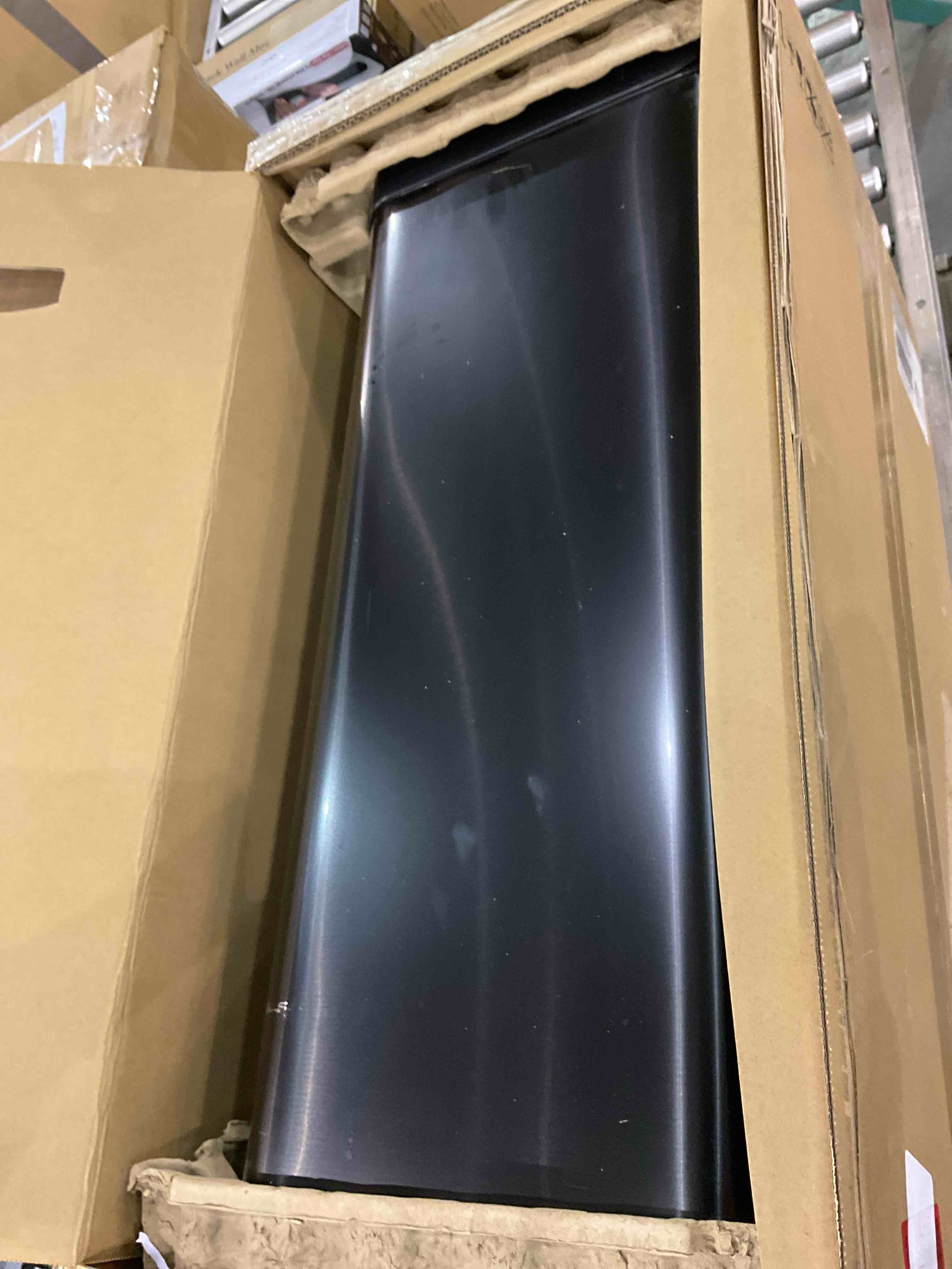 https://s3.amazonaws.com/lotting-images-prod/bidfta/EXS01156094_1705077172891.jpeg