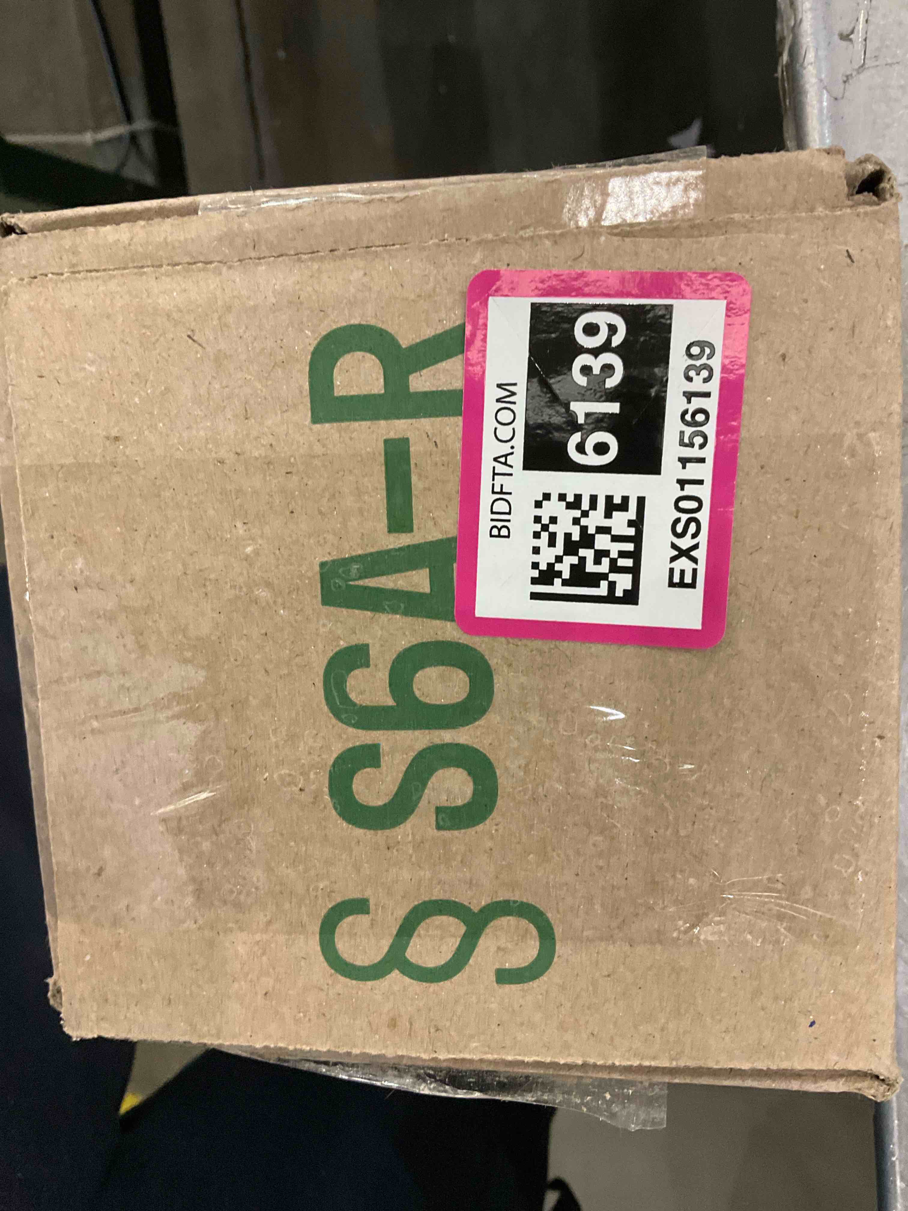 https://s3.amazonaws.com/lotting-images-prod/bidfta/EXS01156139_1705081599869.jpeg