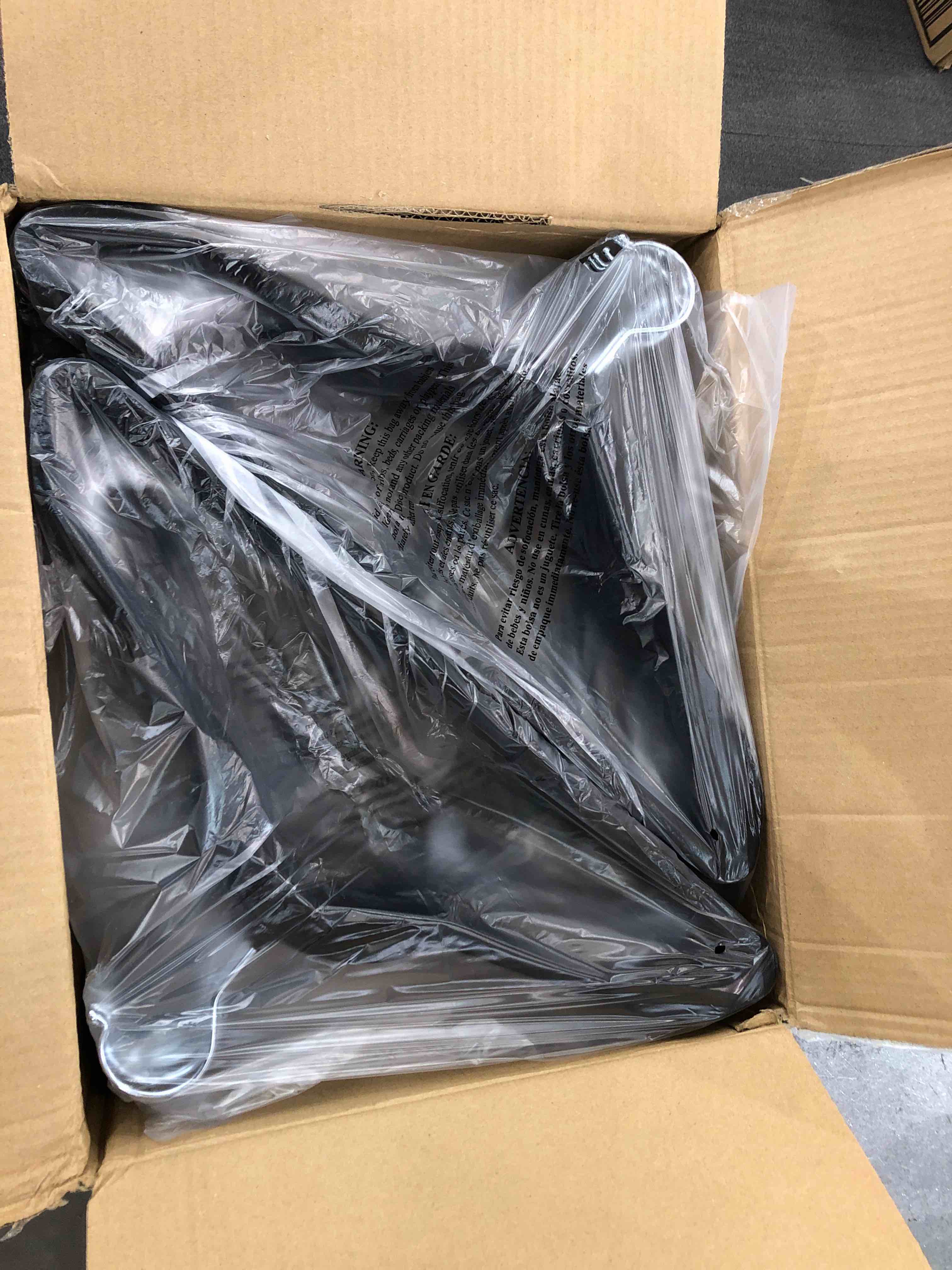 https://s3.amazonaws.com/lotting-images-prod/bidfta/EXS01156396_1705587604194.jpeg