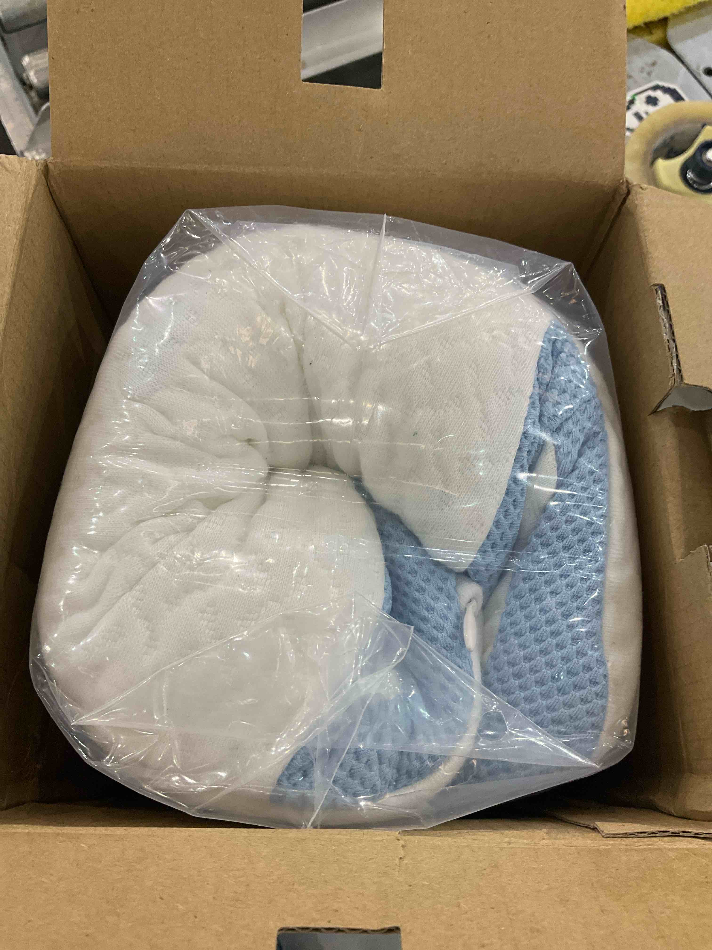 https://s3.amazonaws.com/lotting-images-prod/bidfta/EXS01156728_1705692206796.jpeg