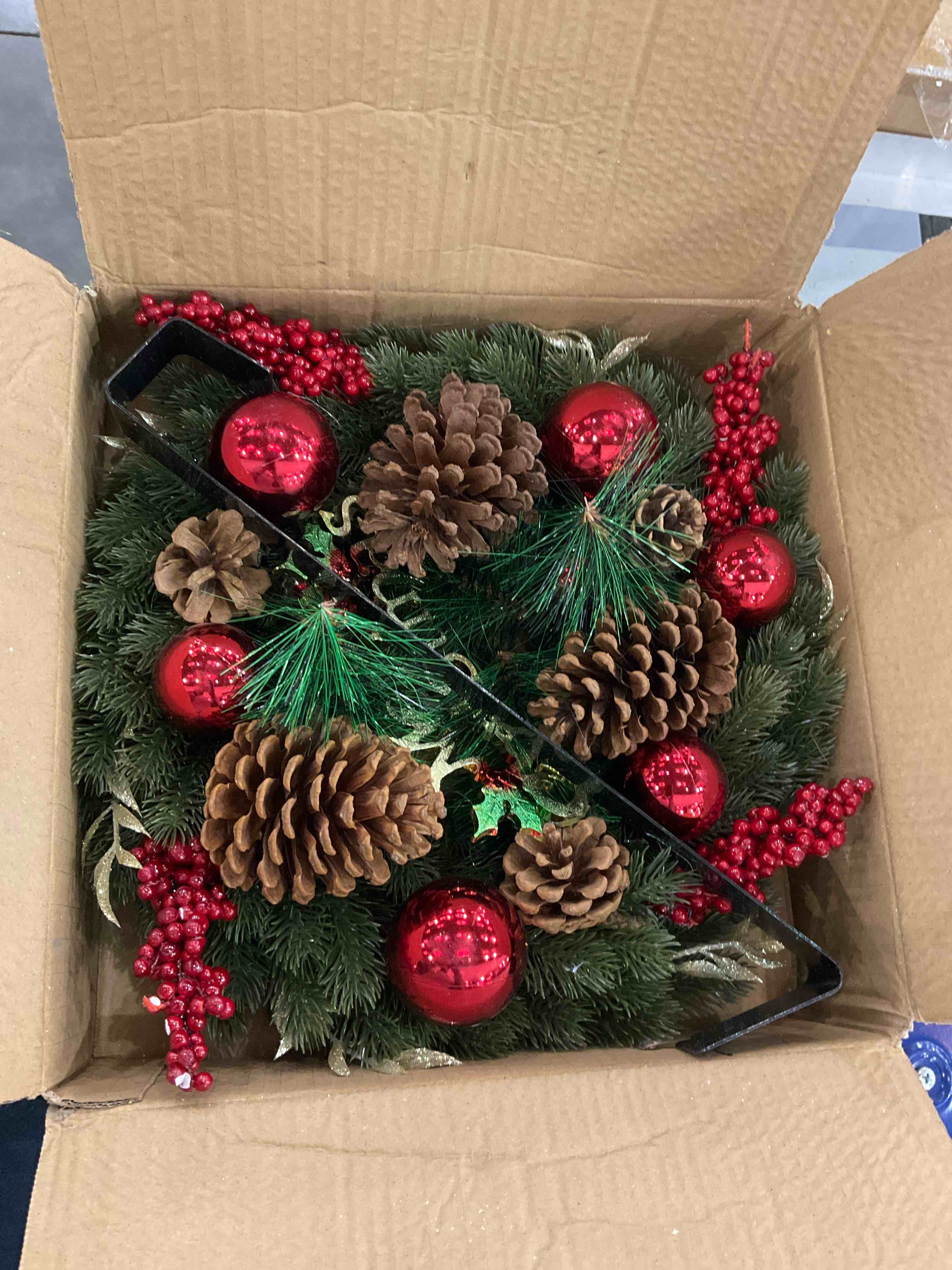 https://s3.amazonaws.com/lotting-images-prod/bidfta/EXS01156730_1705692371893.jpeg