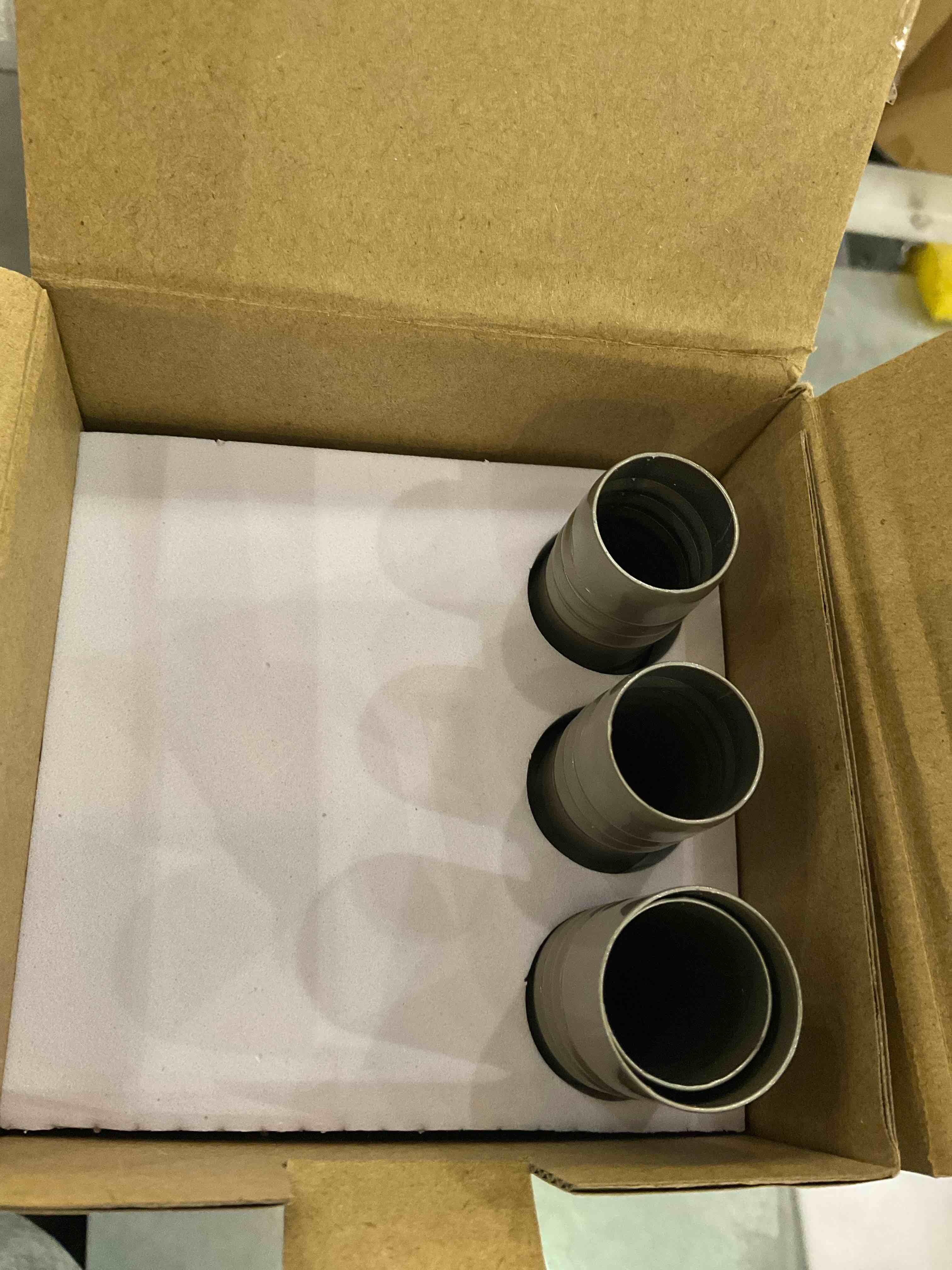 https://s3.amazonaws.com/lotting-images-prod/bidfta/EXS01156920_1705952202282.jpeg