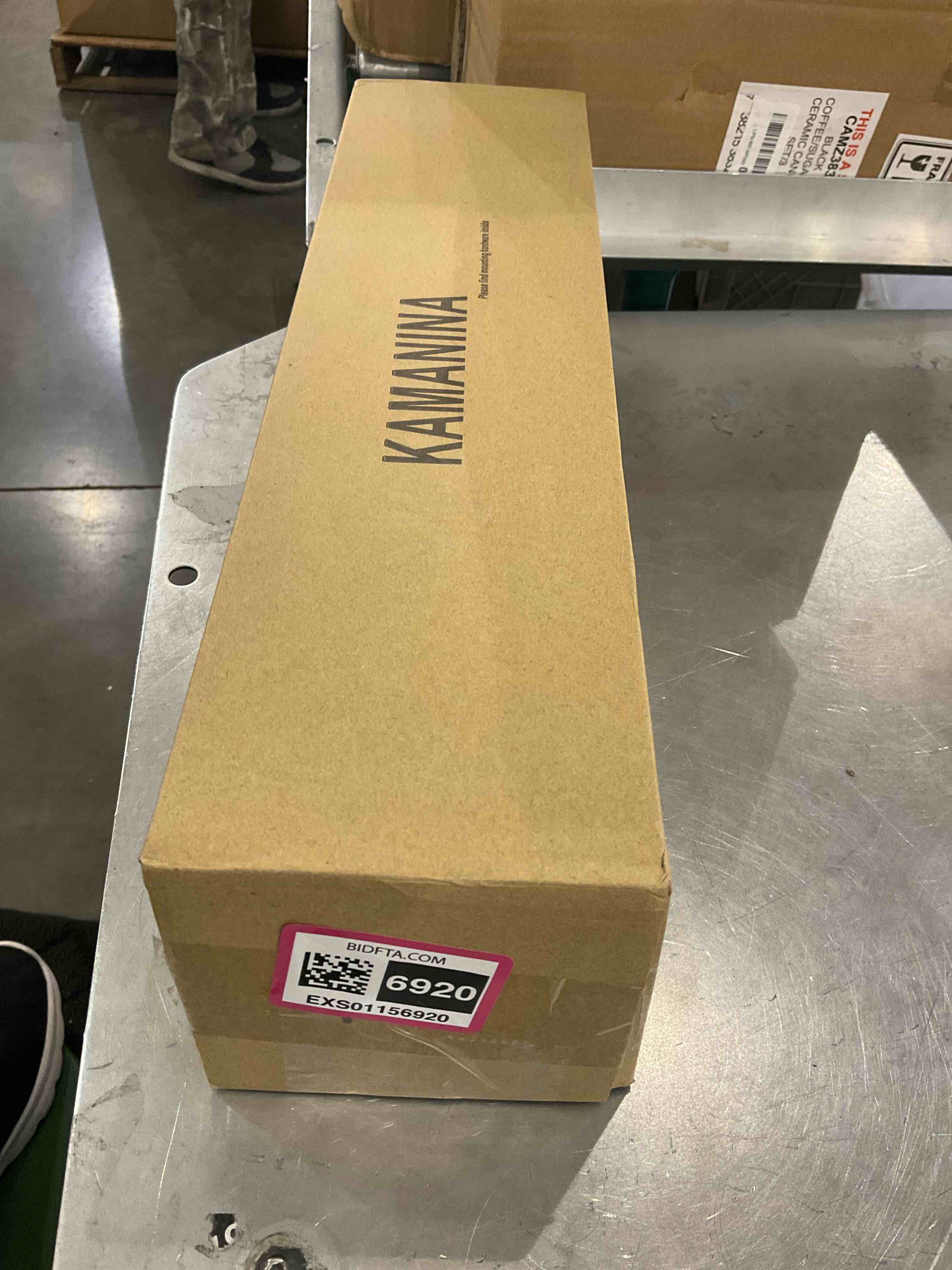 https://s3.amazonaws.com/lotting-images-prod/bidfta/EXS01156920_1705952249731.jpeg