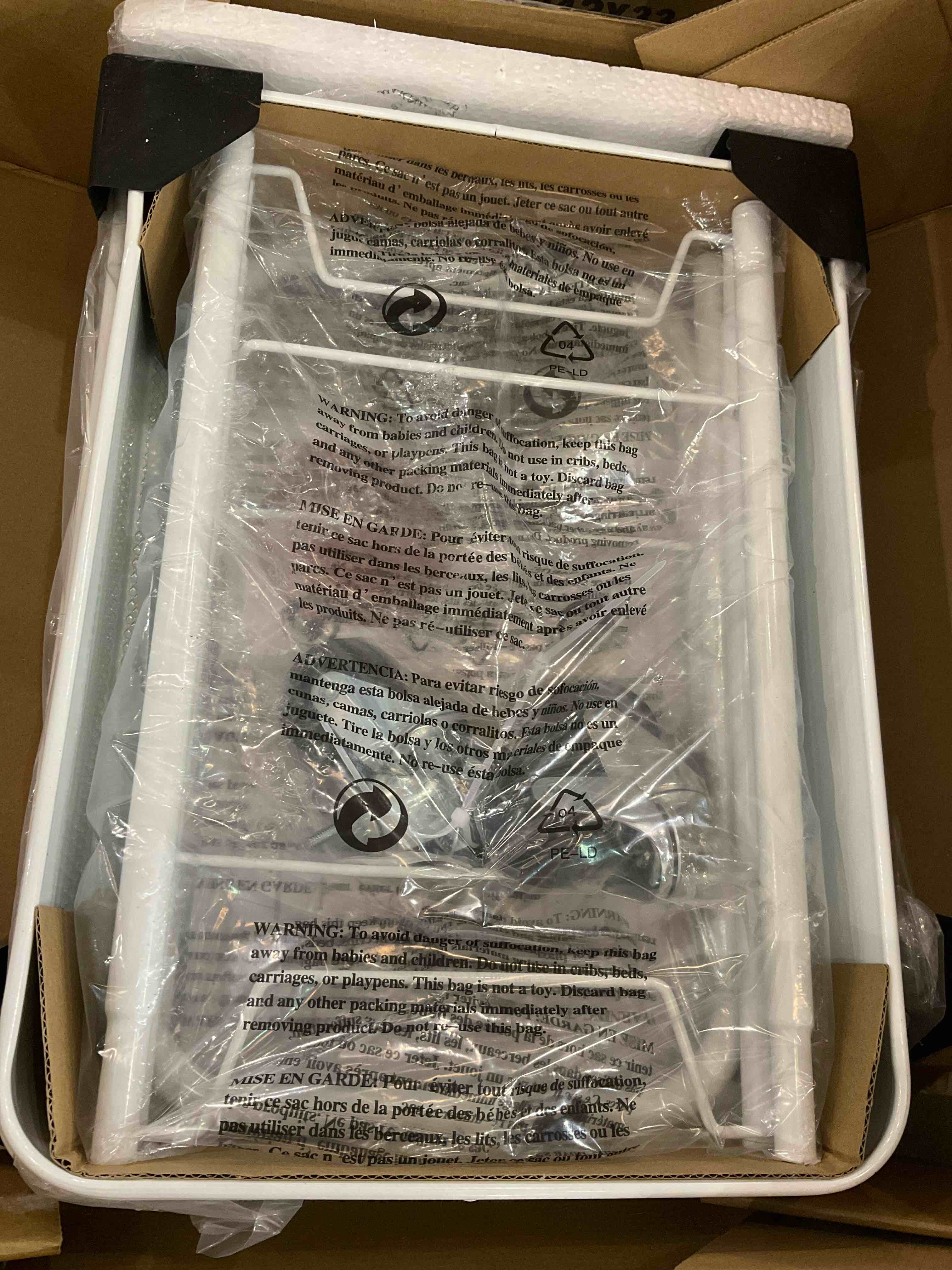 https://s3.amazonaws.com/lotting-images-prod/bidfta/EXS01156949_1705955436405.jpeg