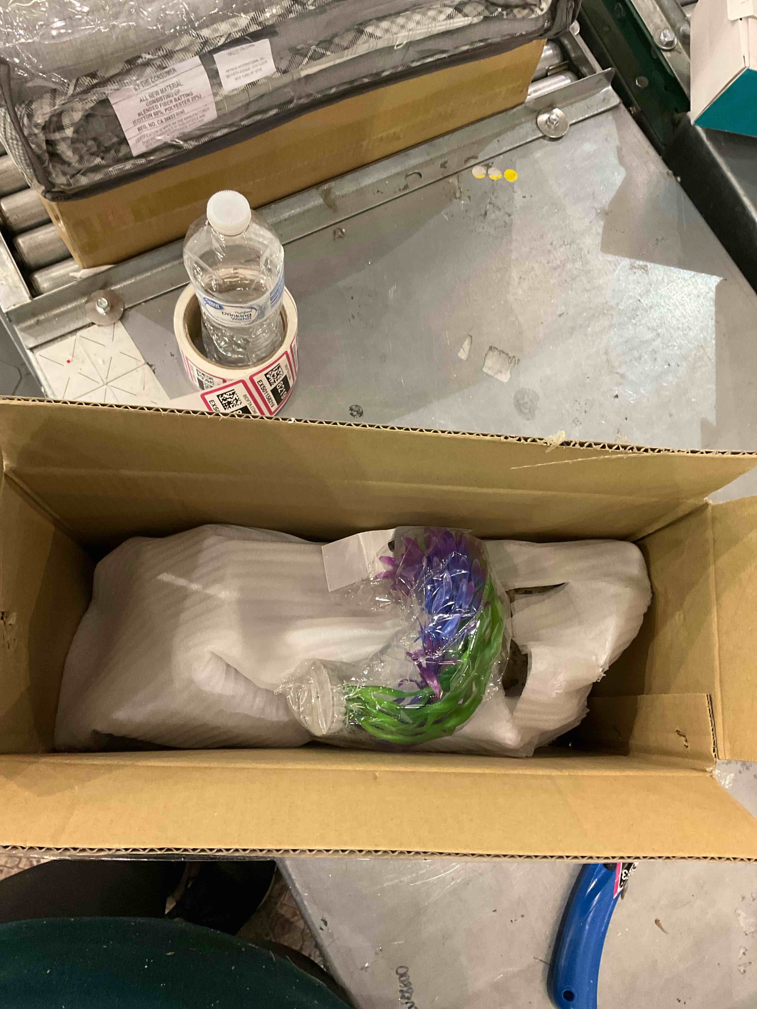 https://s3.amazonaws.com/lotting-images-prod/bidfta/EXS01158218_1705510023687.jpeg