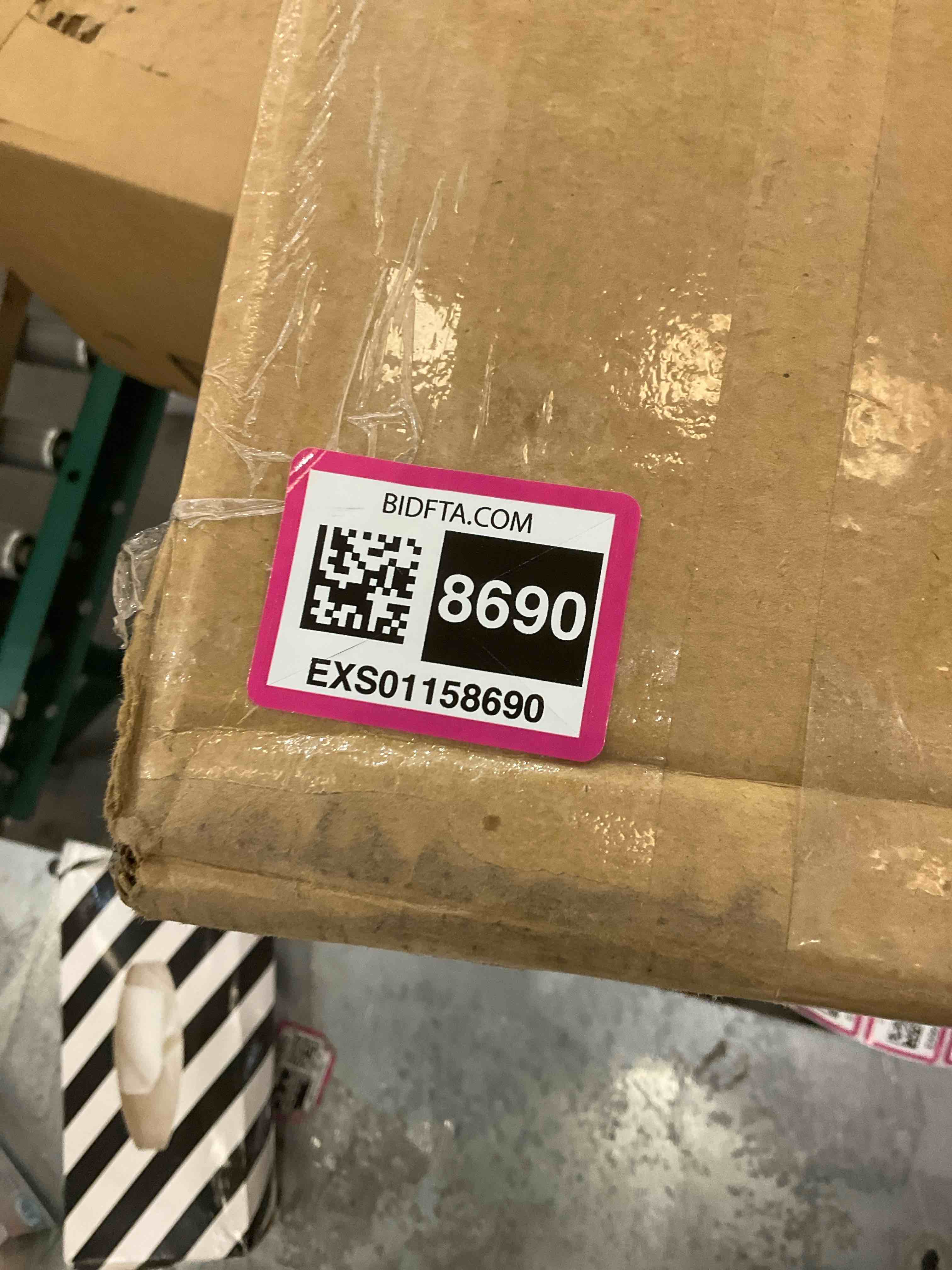 https://s3.amazonaws.com/lotting-images-prod/bidfta/EXS01158690_1704909975328.jpeg