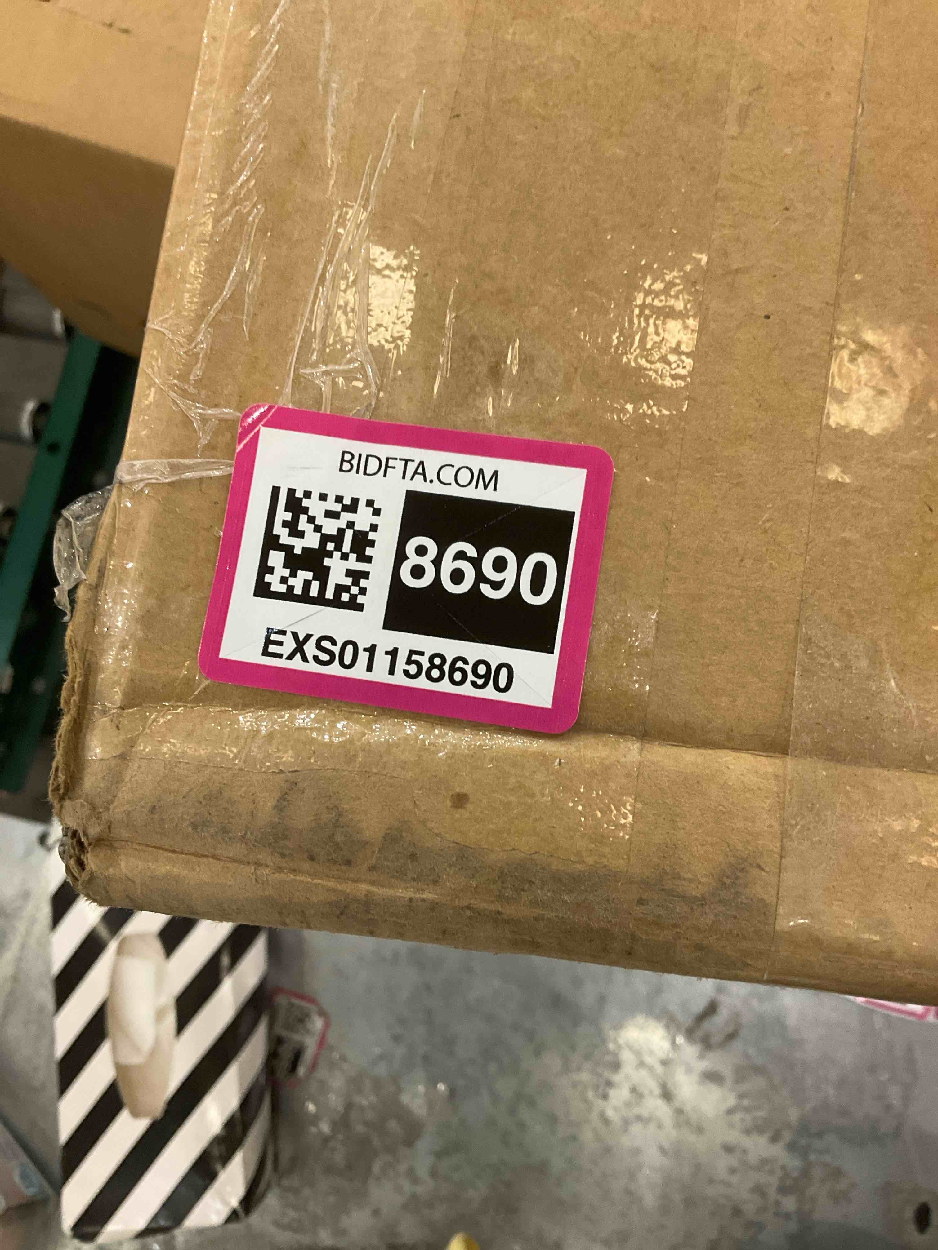 https://s3.amazonaws.com/lotting-images-prod/bidfta/EXS01158690_1704909976331.jpeg