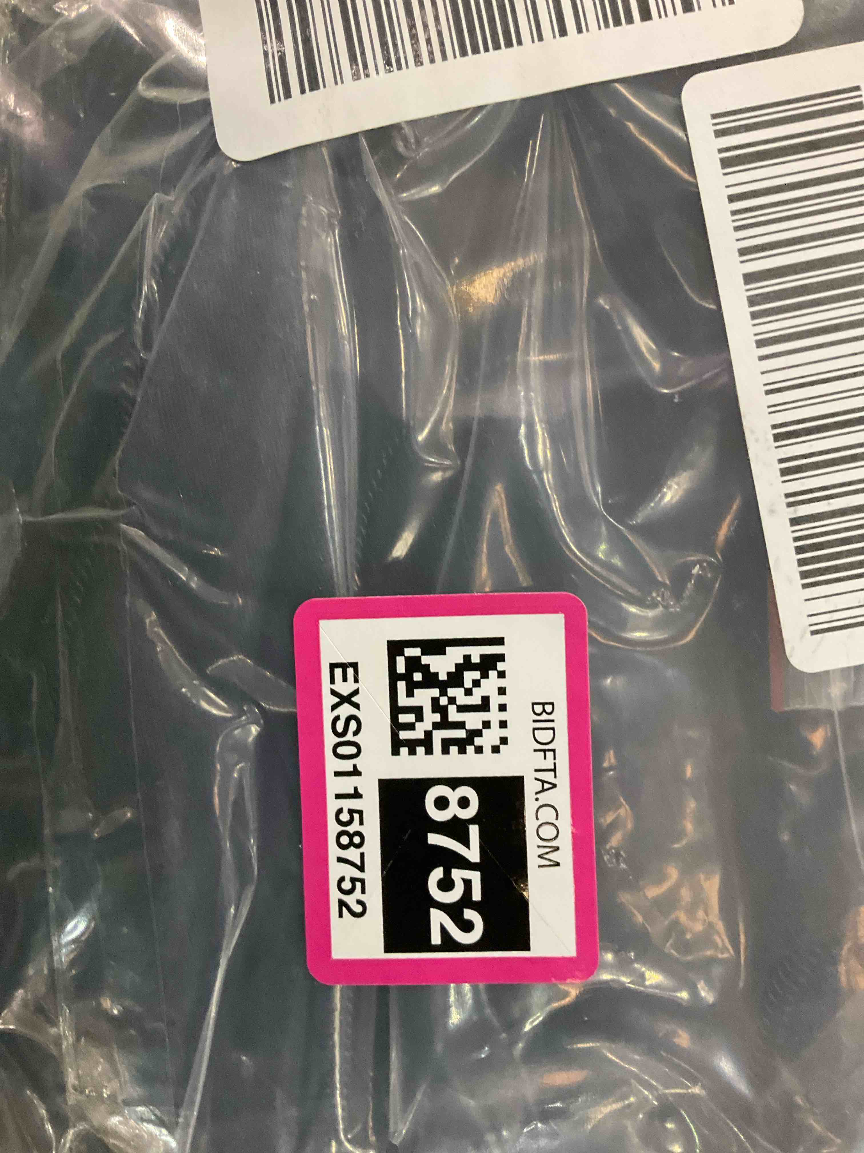 https://s3.amazonaws.com/lotting-images-prod/bidfta/EXS01158752_1704917801854.jpeg