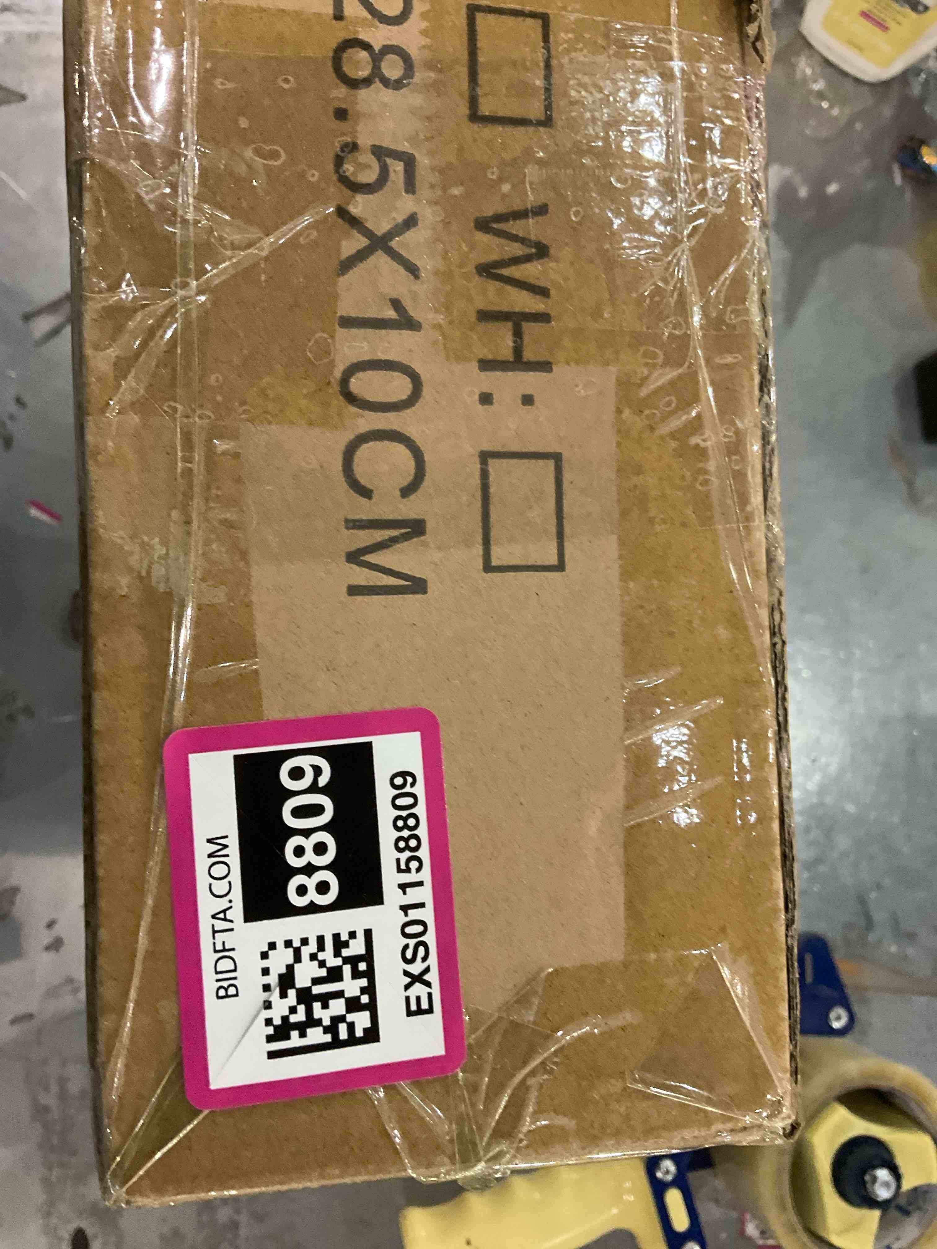 https://s3.amazonaws.com/lotting-images-prod/bidfta/EXS01158809_1704979204663.jpeg
