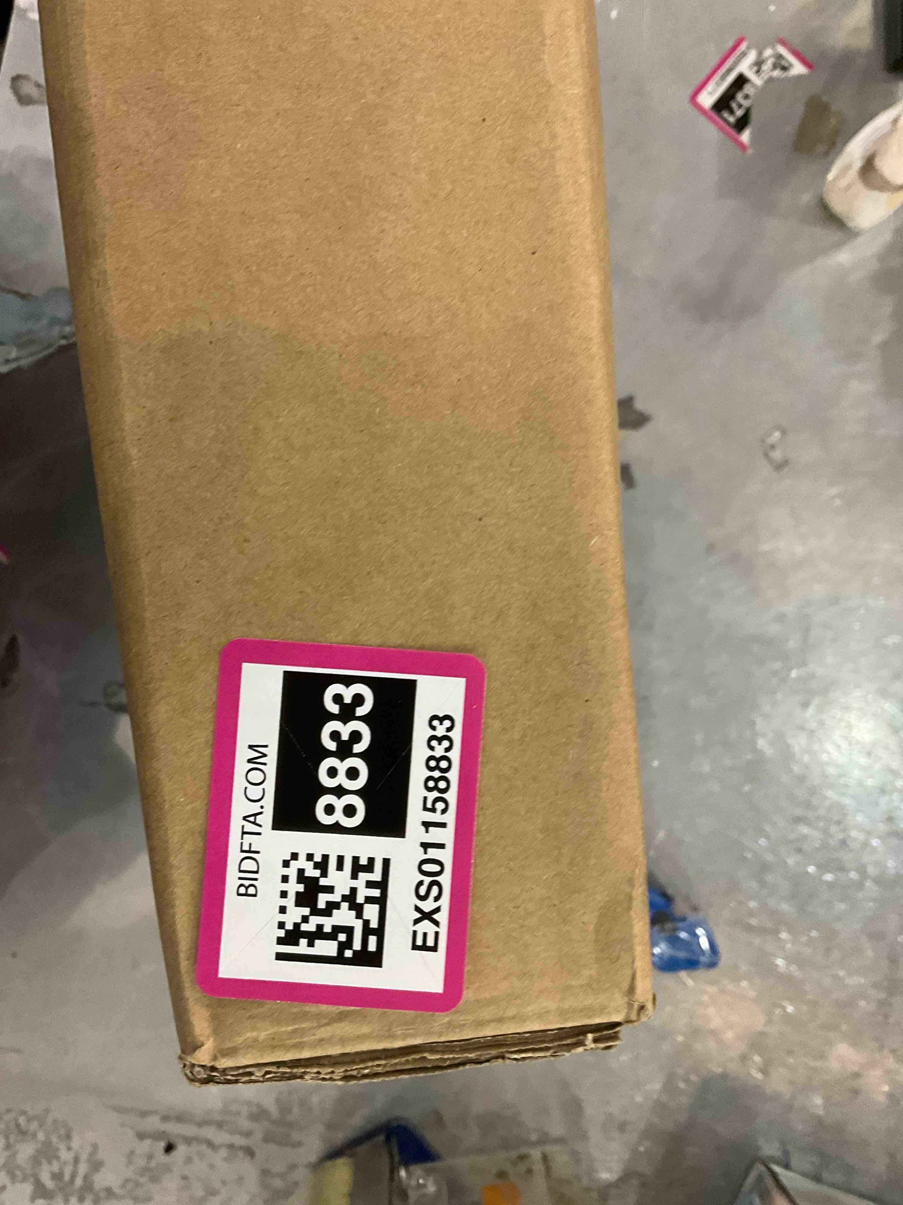 https://s3.amazonaws.com/lotting-images-prod/bidfta/EXS01158833_1704983061299.jpeg