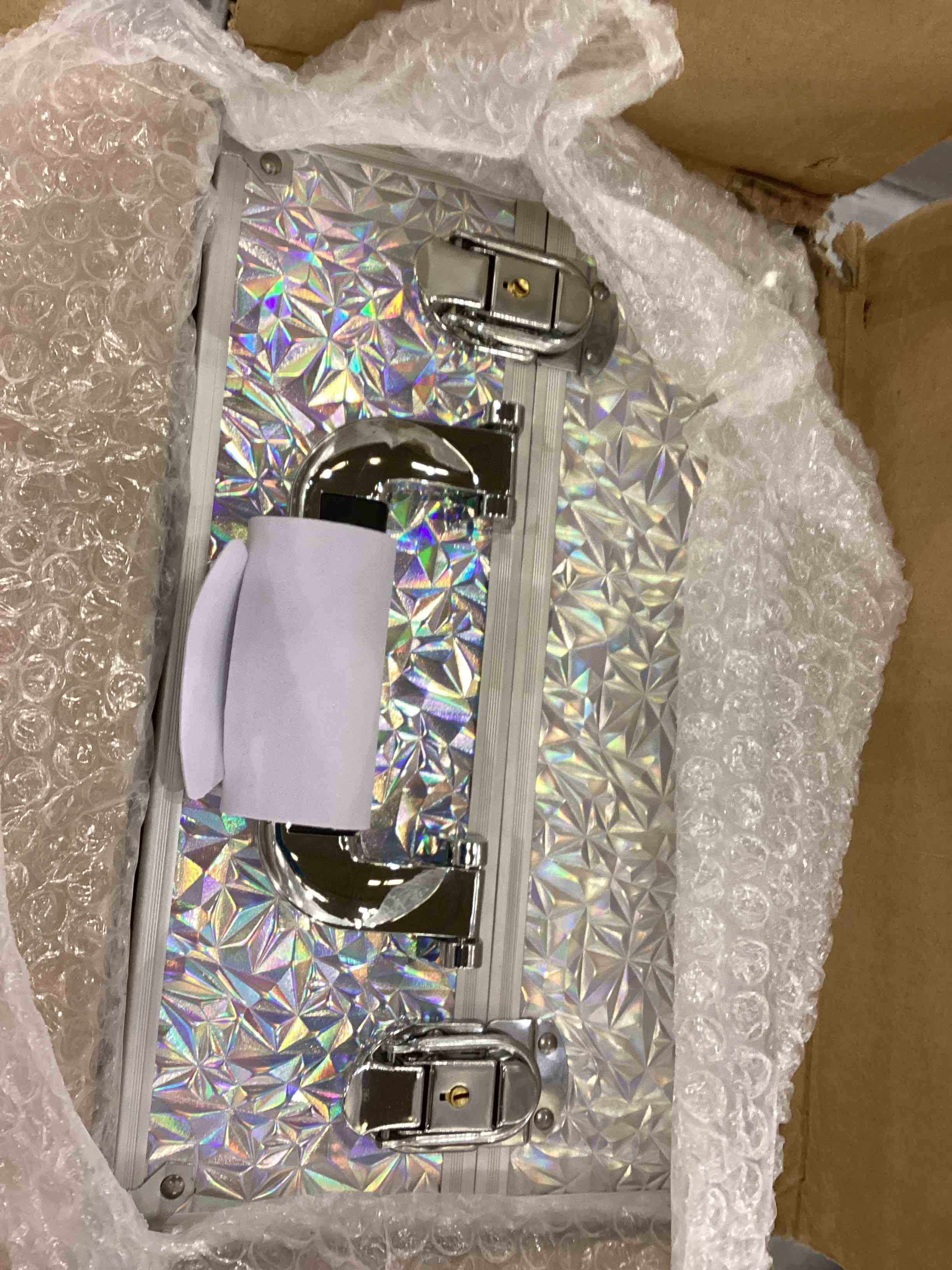 https://s3.amazonaws.com/lotting-images-prod/bidfta/EXS01158976_1705085793805.jpeg