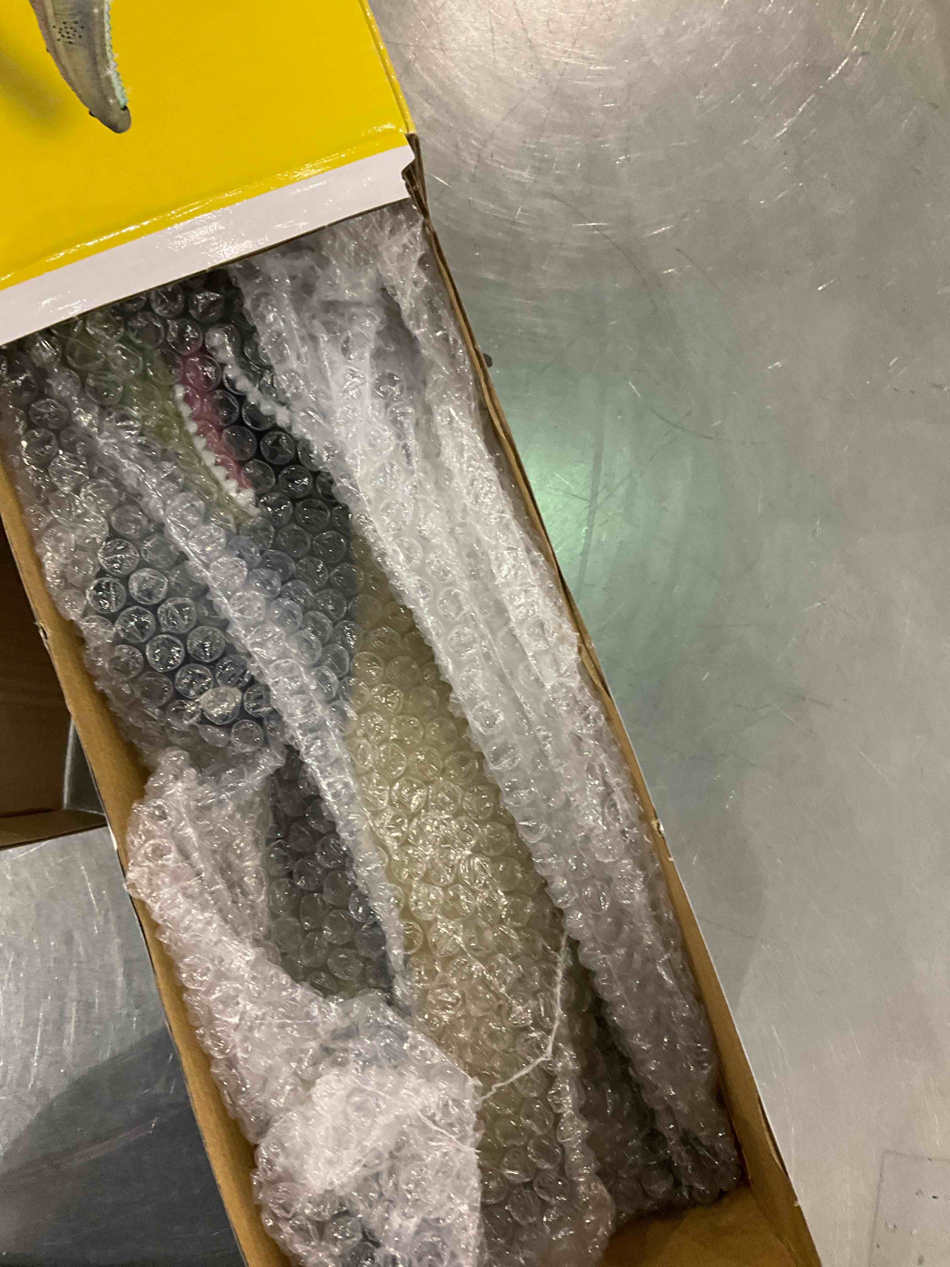 https://s3.amazonaws.com/lotting-images-prod/bidfta/EXS01159659_1706013532959.jpeg