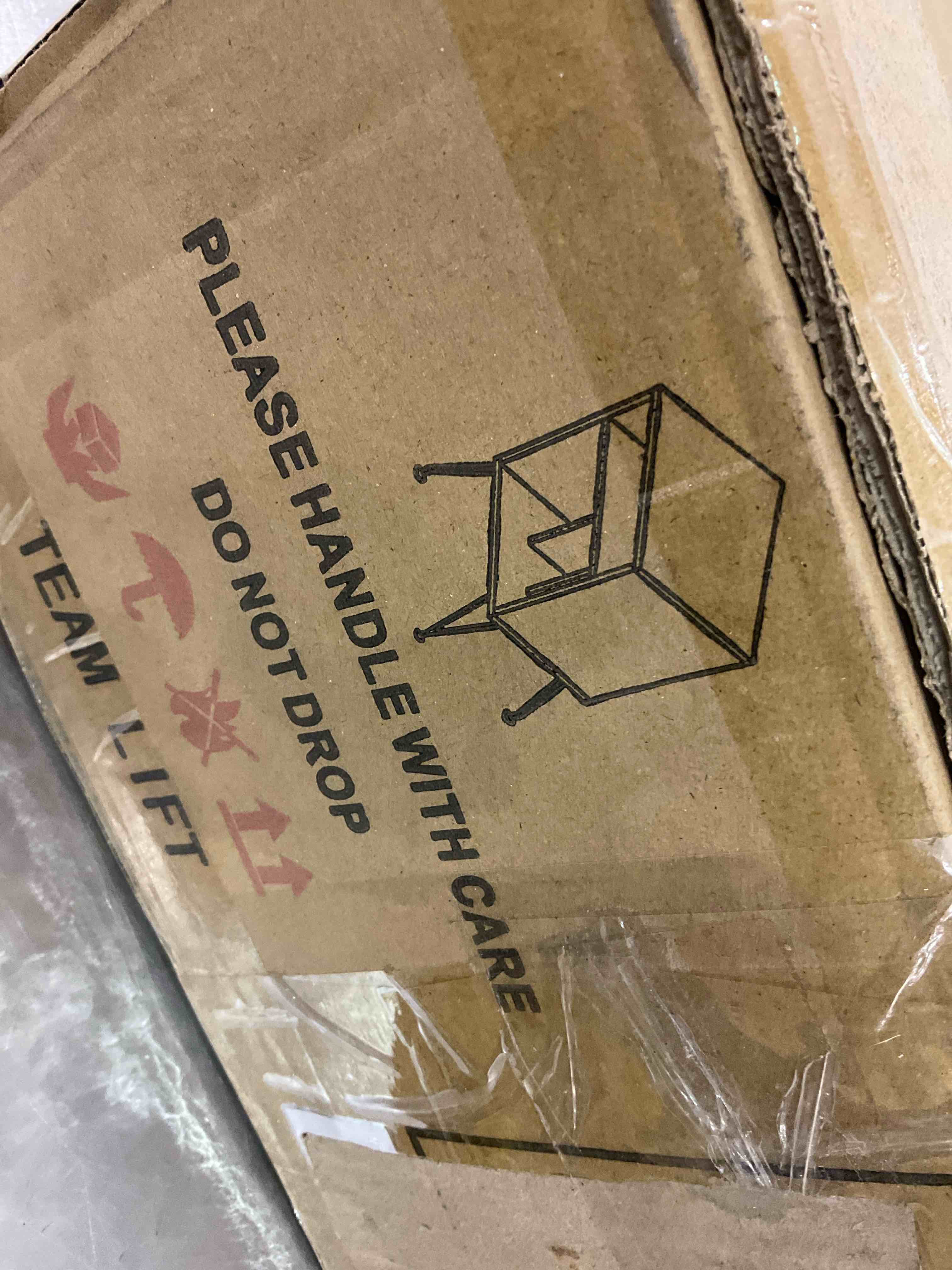 https://s3.amazonaws.com/lotting-images-prod/bidfta/EXS01159759_1706028219064.jpeg