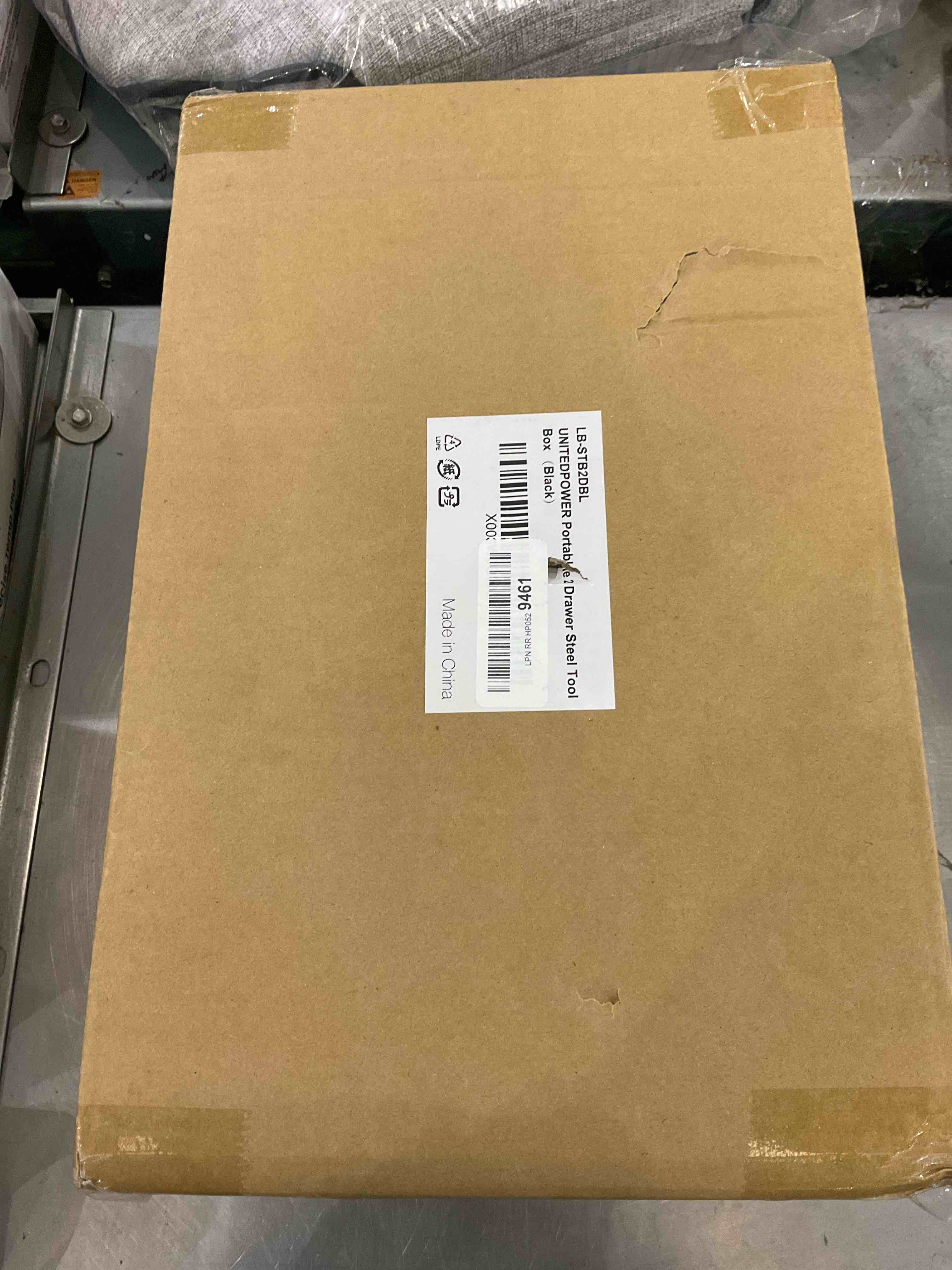 https://s3.amazonaws.com/lotting-images-prod/bidfta/EXS01161714_1705601649453.jpeg