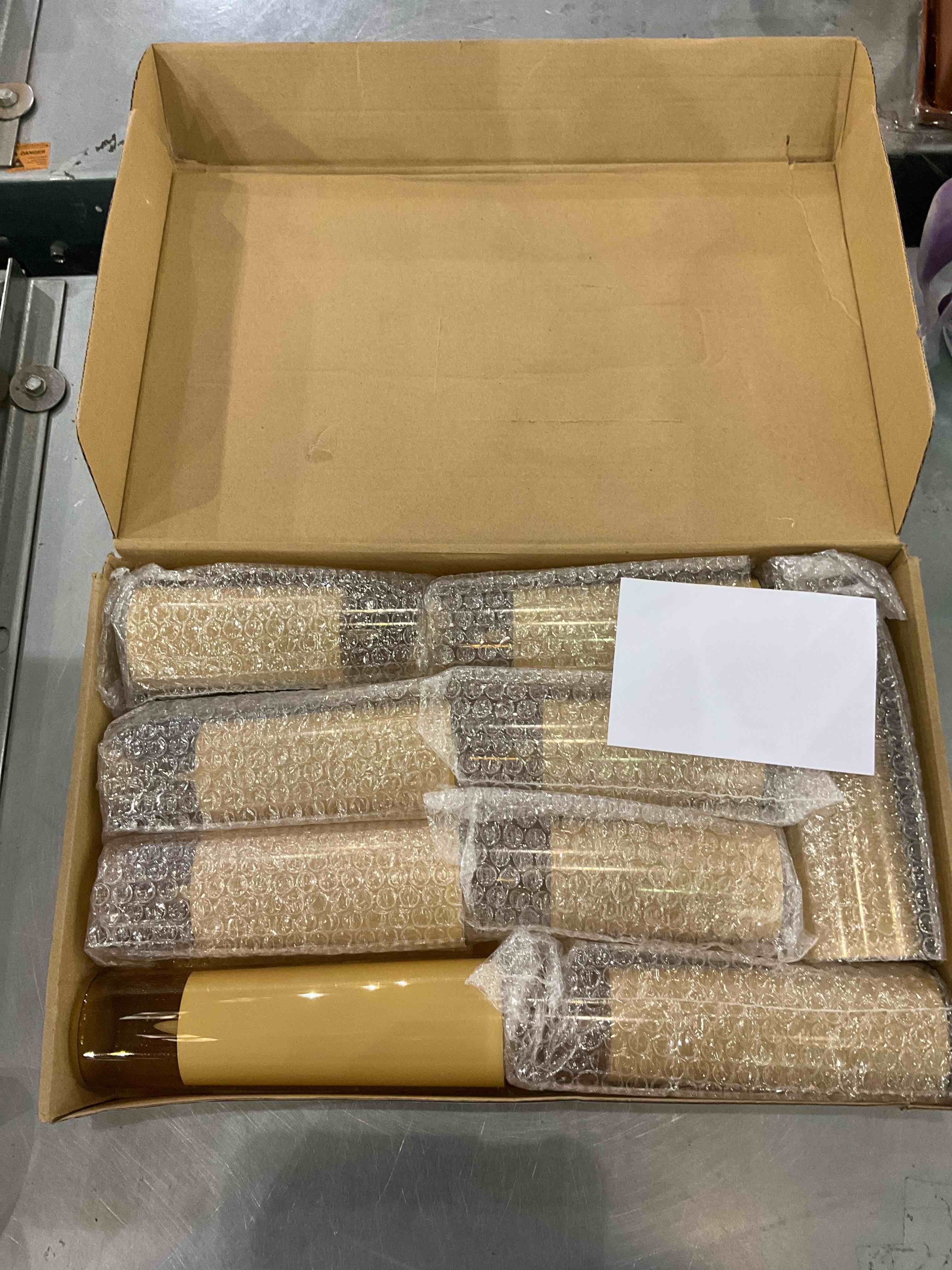 https://s3.amazonaws.com/lotting-images-prod/bidfta/EXS01161756_1705605786647.jpeg