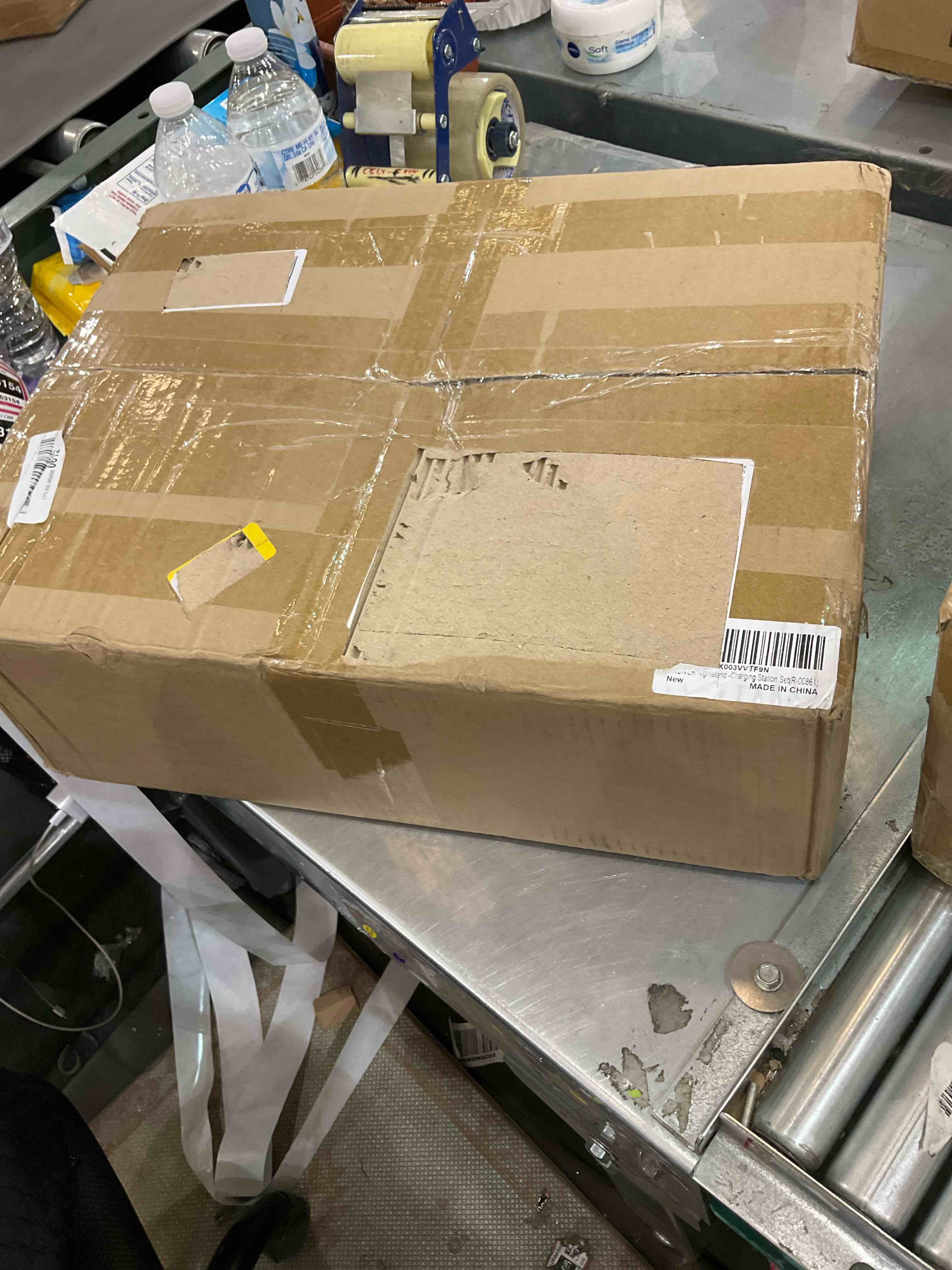 https://s3.amazonaws.com/lotting-images-prod/bidfta/EXS01163151_1705938923236.jpeg