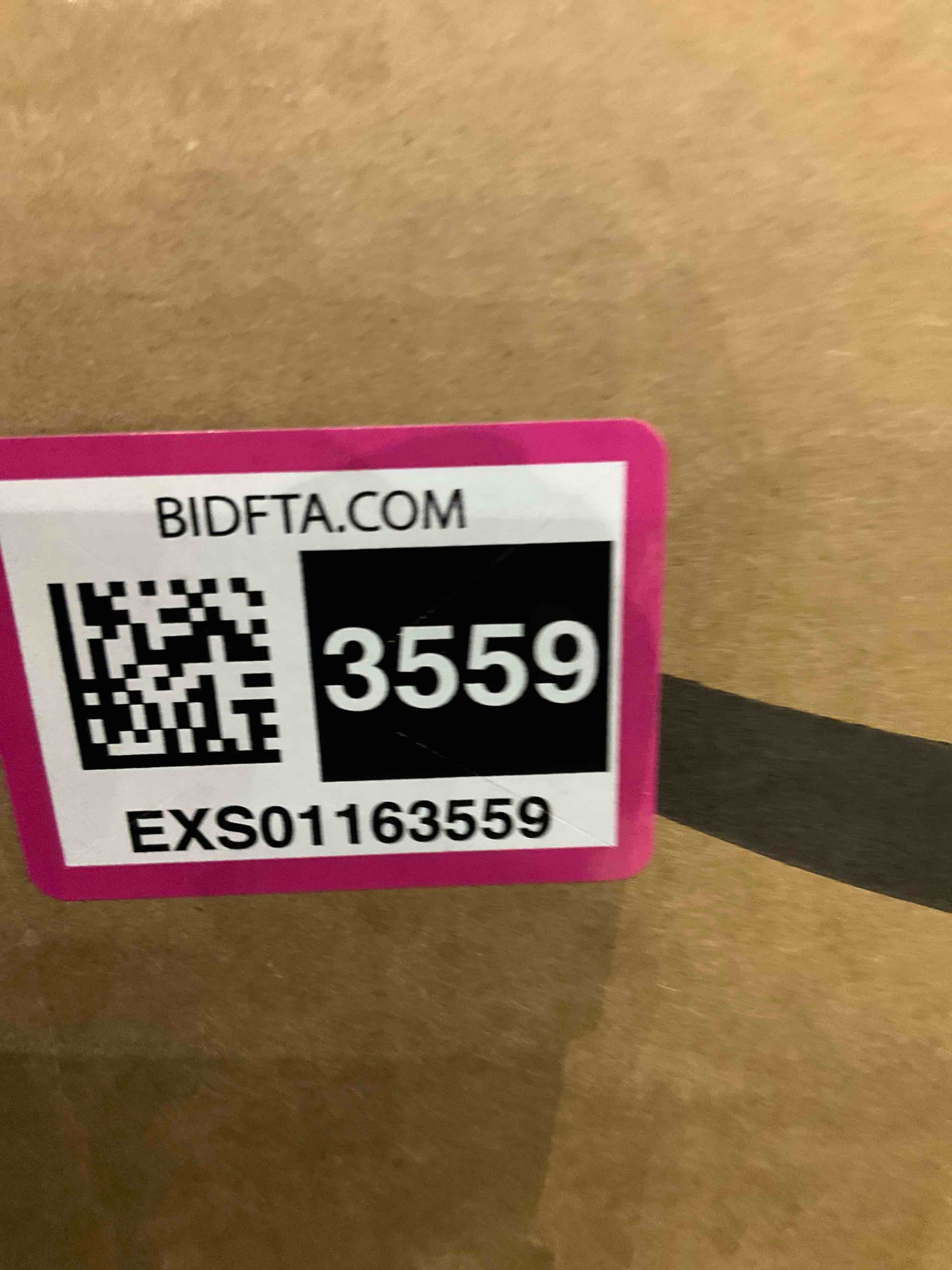 https://s3.amazonaws.com/lotting-images-prod/bidfta/EXS01163559_1705590900134.jpeg