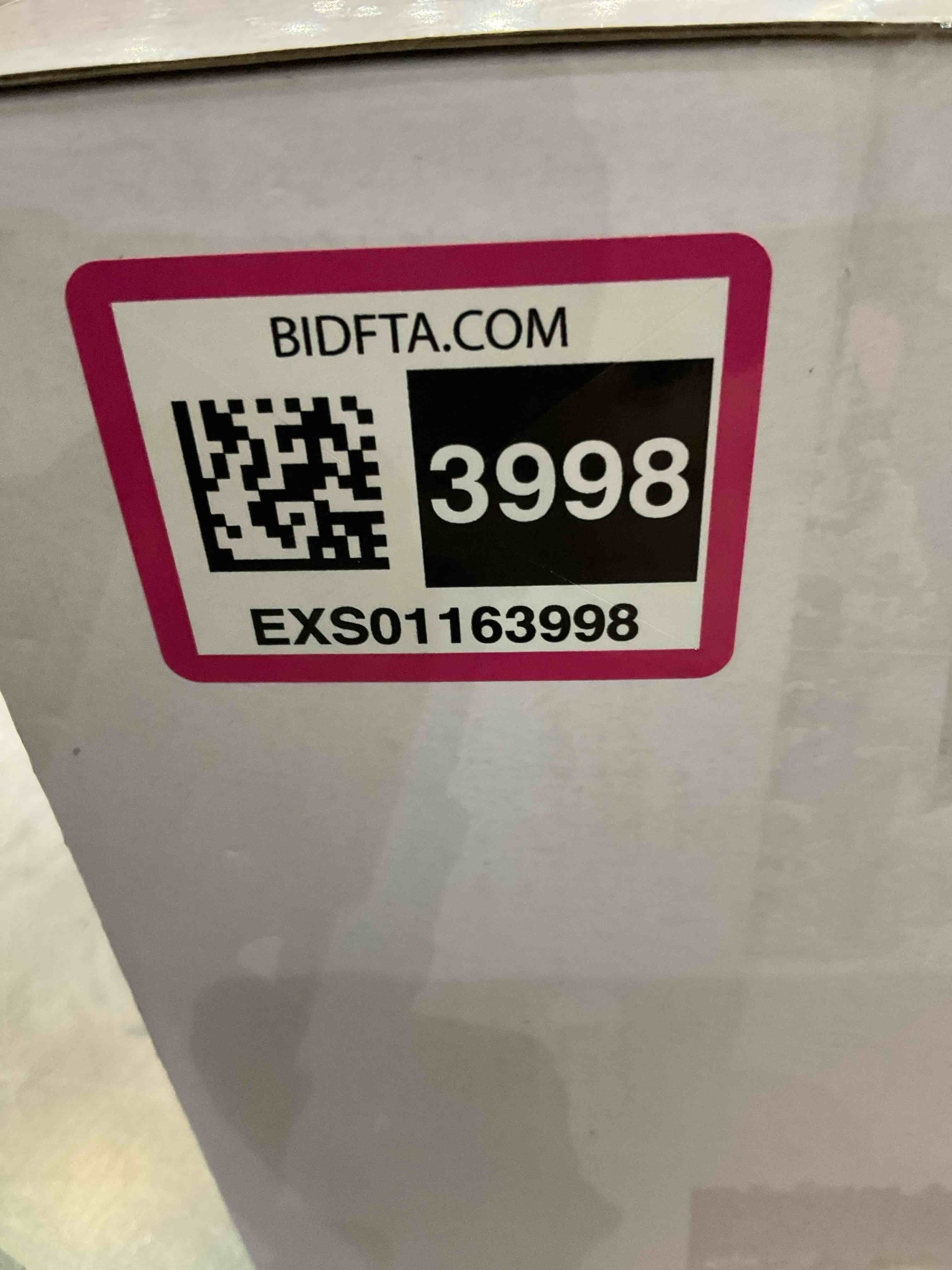 https://s3.amazonaws.com/lotting-images-prod/bidfta/EXS01163998_1705952660563.jpeg