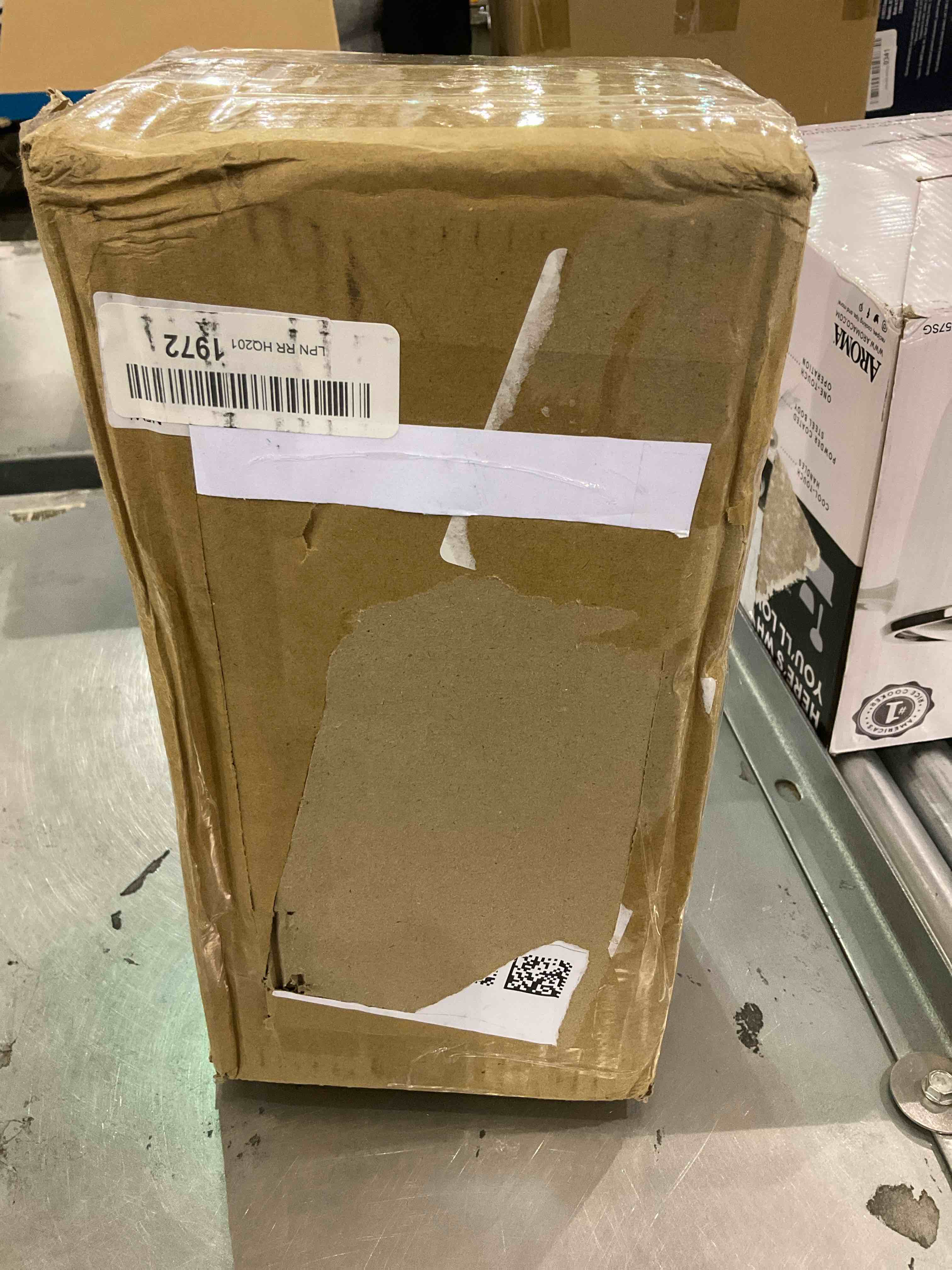 https://s3.amazonaws.com/lotting-images-prod/bidfta/EXS01164151_1705072247729.jpeg