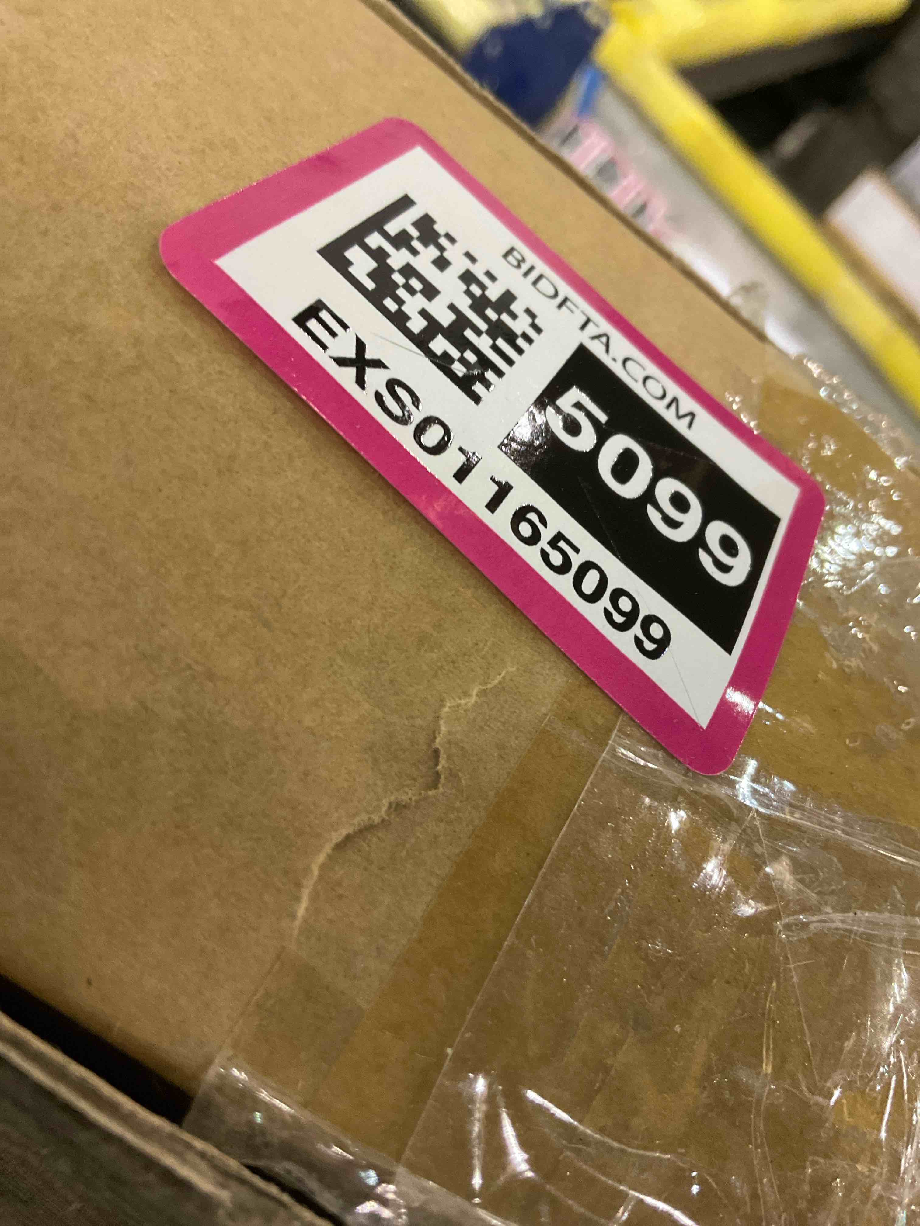 https://s3.amazonaws.com/lotting-images-prod/bidfta/EXS01165099_1705599357685.jpeg