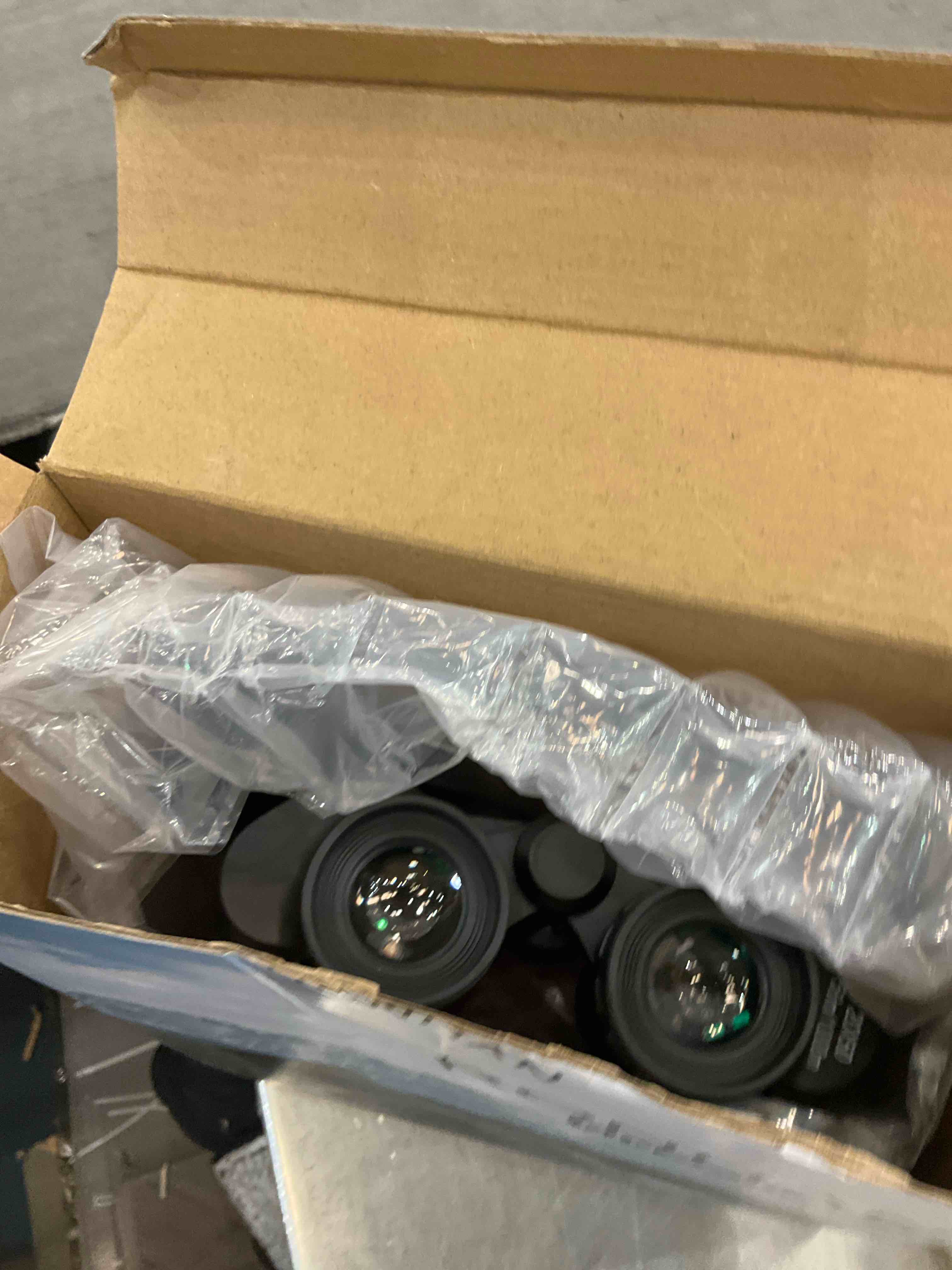 https://s3.amazonaws.com/lotting-images-prod/bidfta/EXS01165513_1705947743782.jpeg