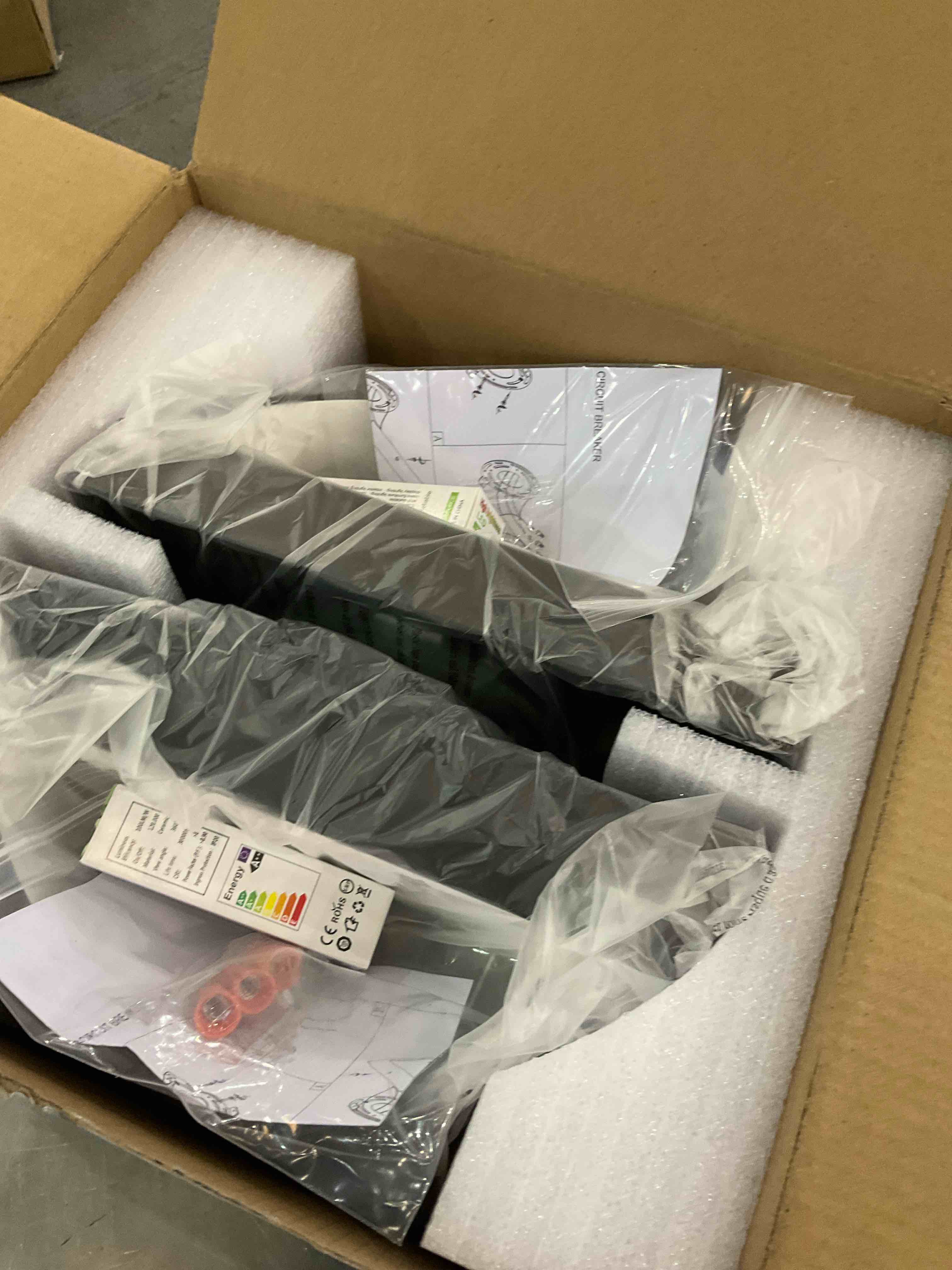 https://s3.amazonaws.com/lotting-images-prod/bidfta/EXS01165553_1705954371438.jpeg