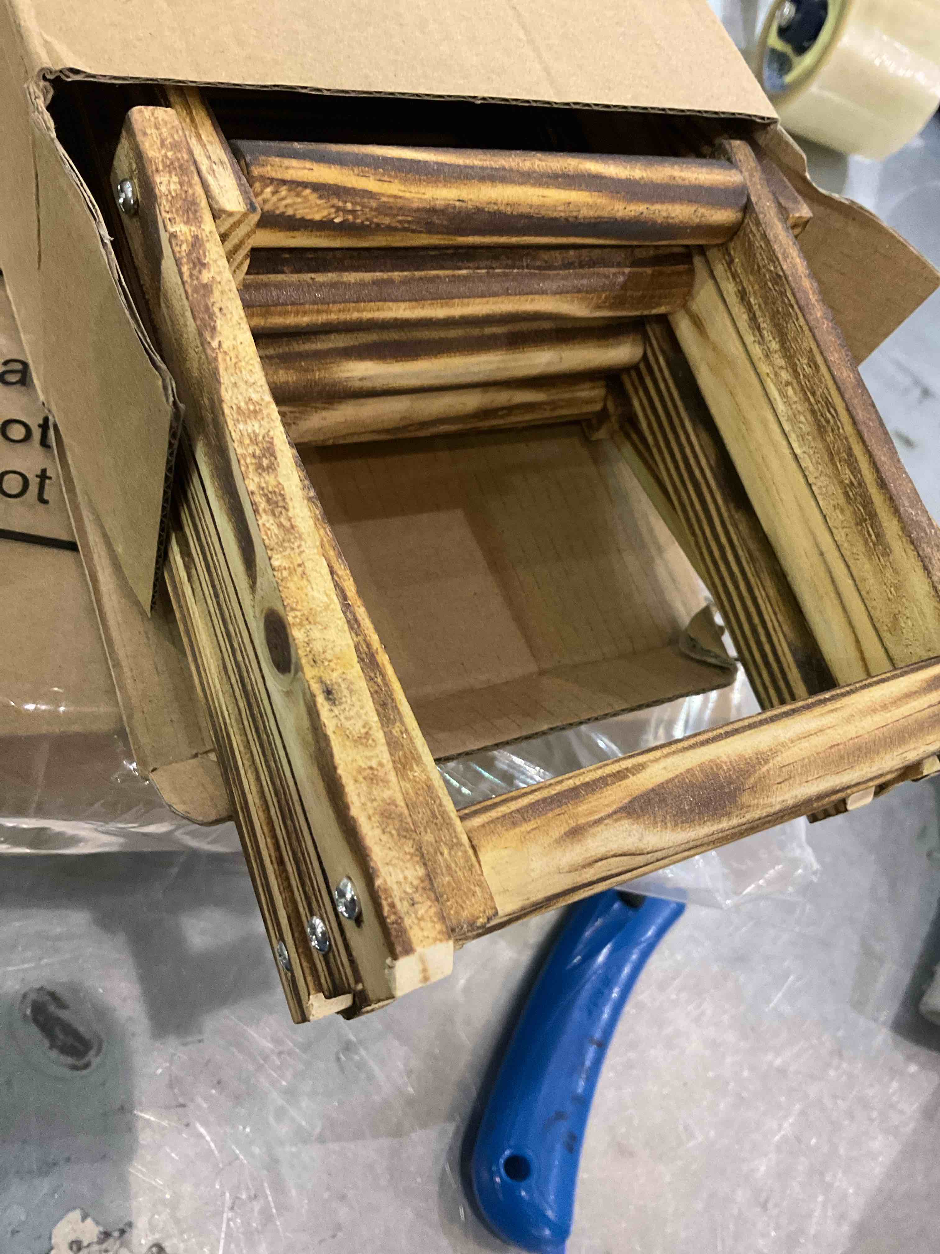 https://s3.amazonaws.com/lotting-images-prod/bidfta/EXS01165697_1706028768560.jpeg