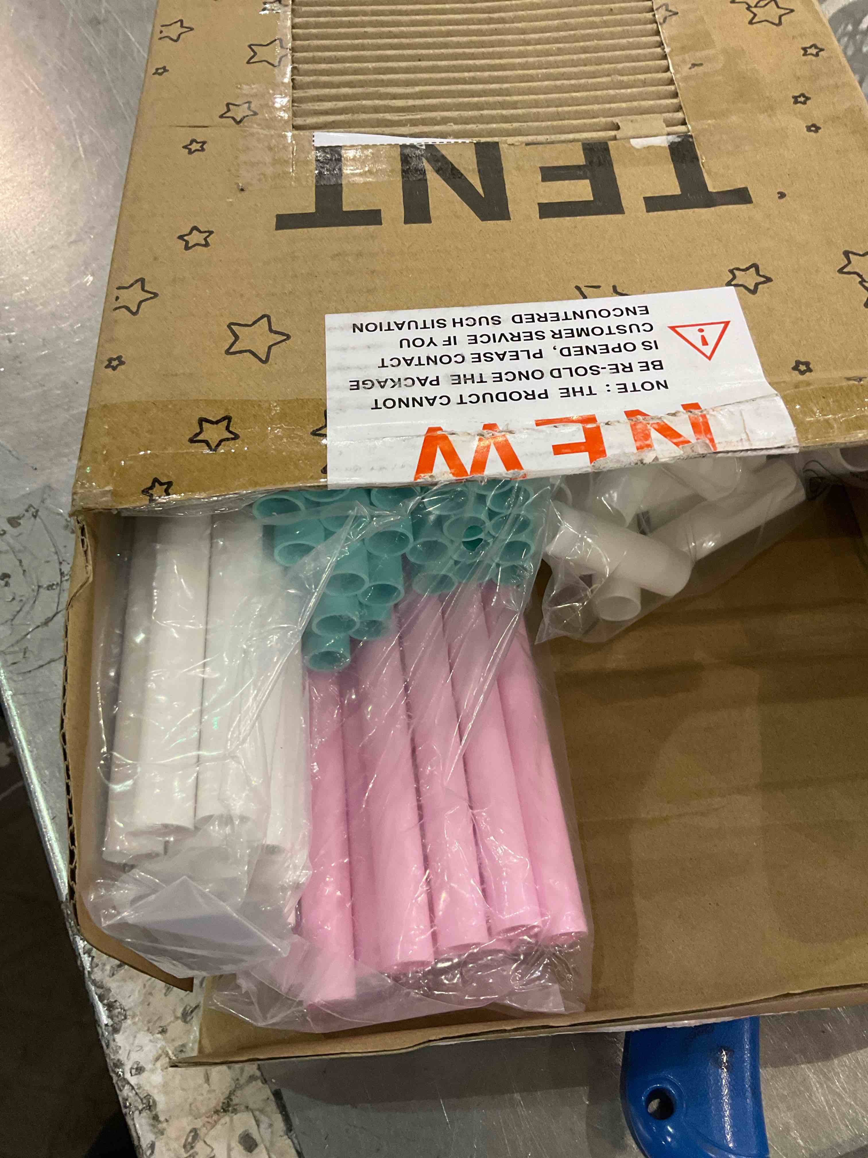 https://s3.amazonaws.com/lotting-images-prod/bidfta/EXS01165698_1706028879537.jpeg