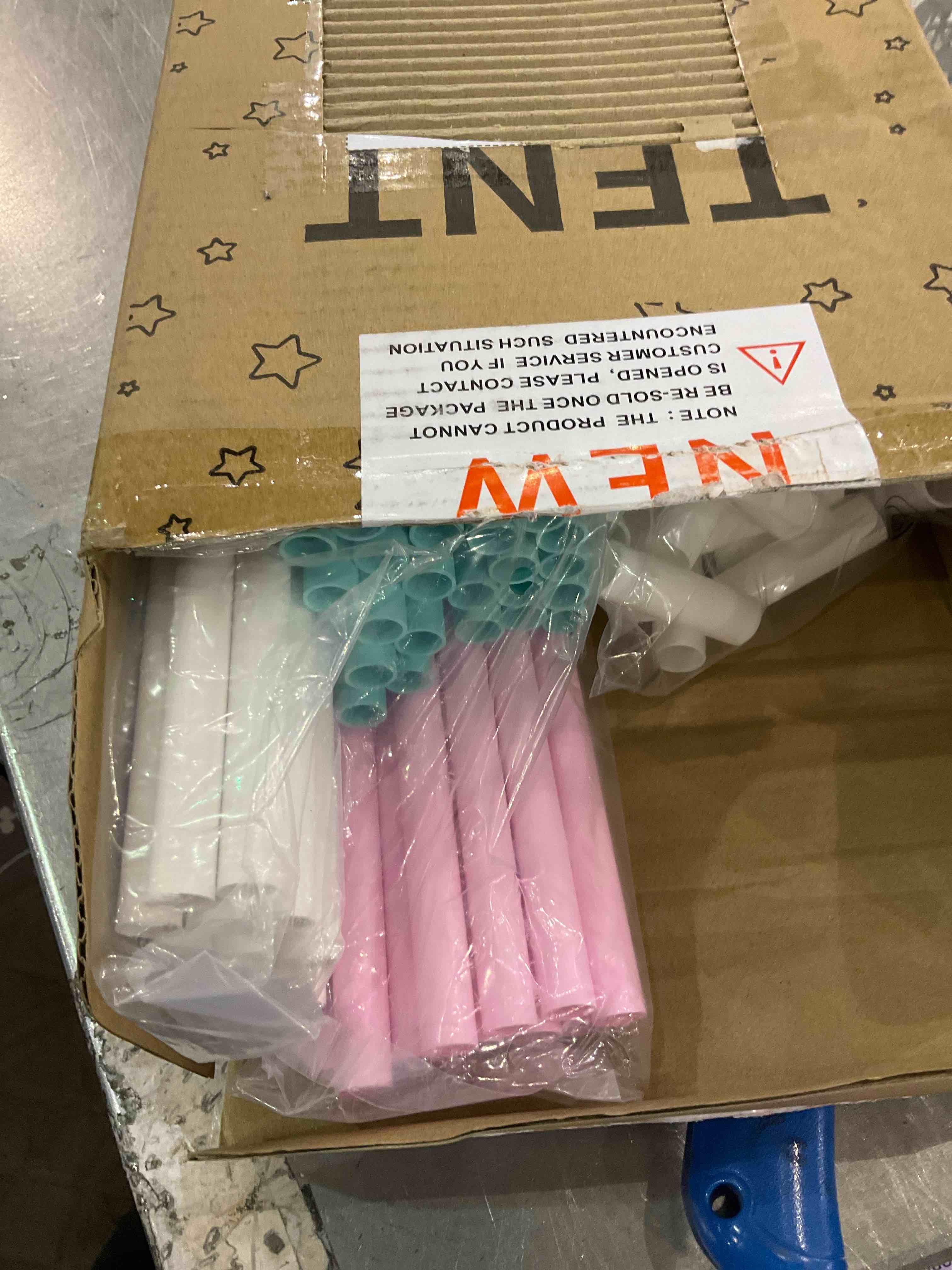 https://s3.amazonaws.com/lotting-images-prod/bidfta/EXS01165698_1706028880557.jpeg