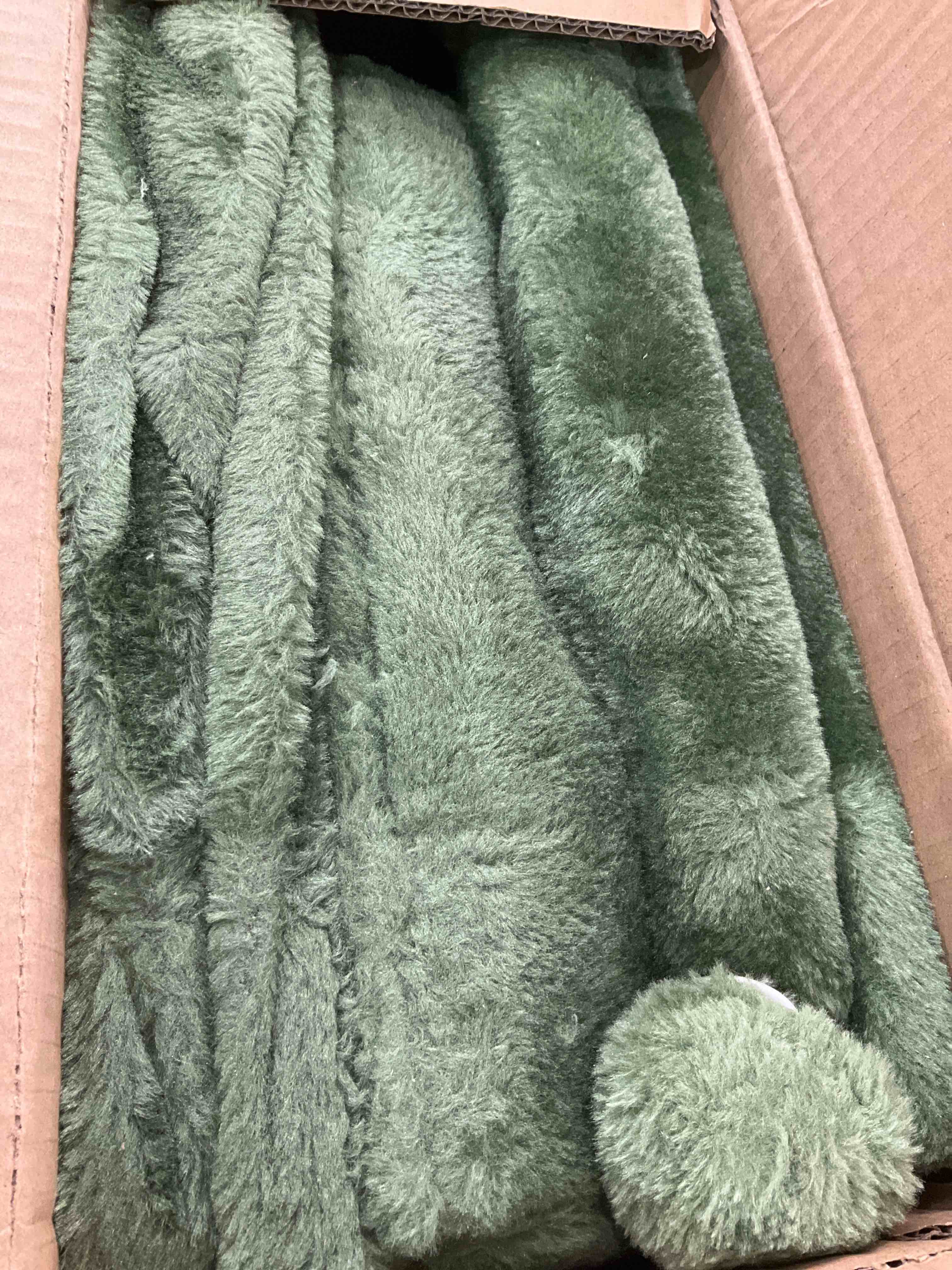 https://s3.amazonaws.com/lotting-images-prod/bidfta/EXS01165715_1706033463680.jpeg