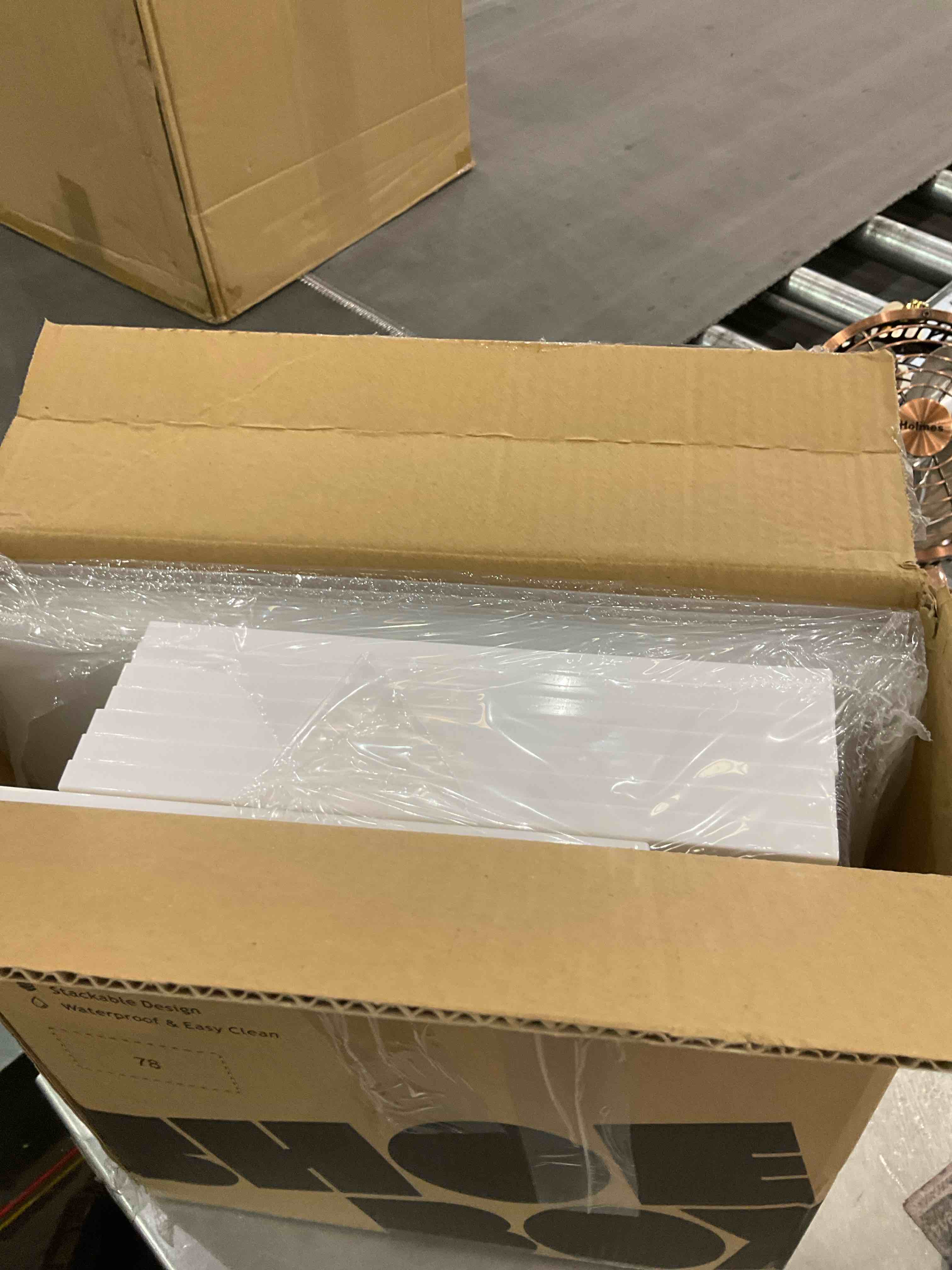 https://s3.amazonaws.com/lotting-images-prod/bidfta/EXS01165773_1706042089512.jpeg