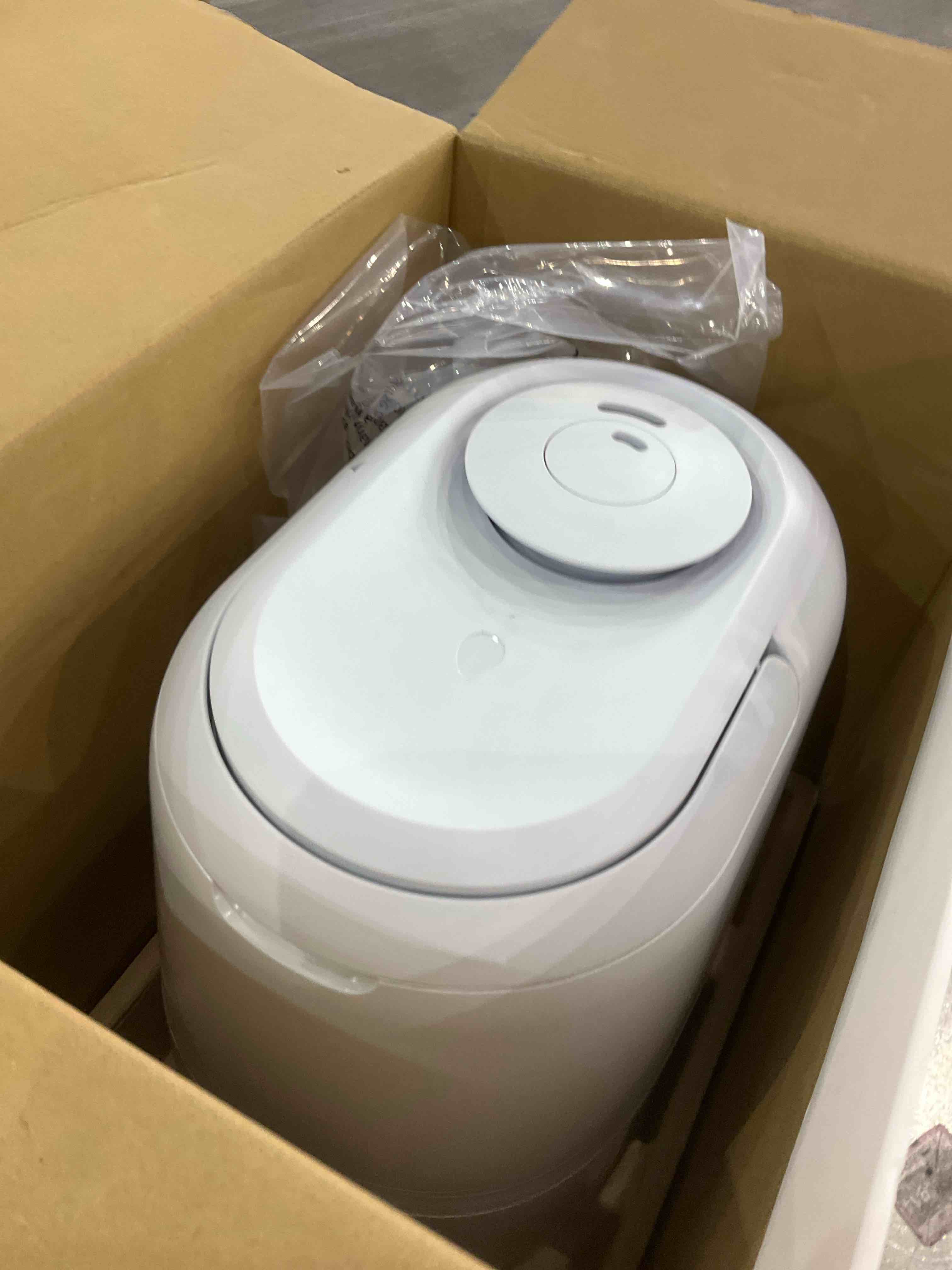 https://s3.amazonaws.com/lotting-images-prod/bidfta/EXS01165871_1706108666150.jpeg